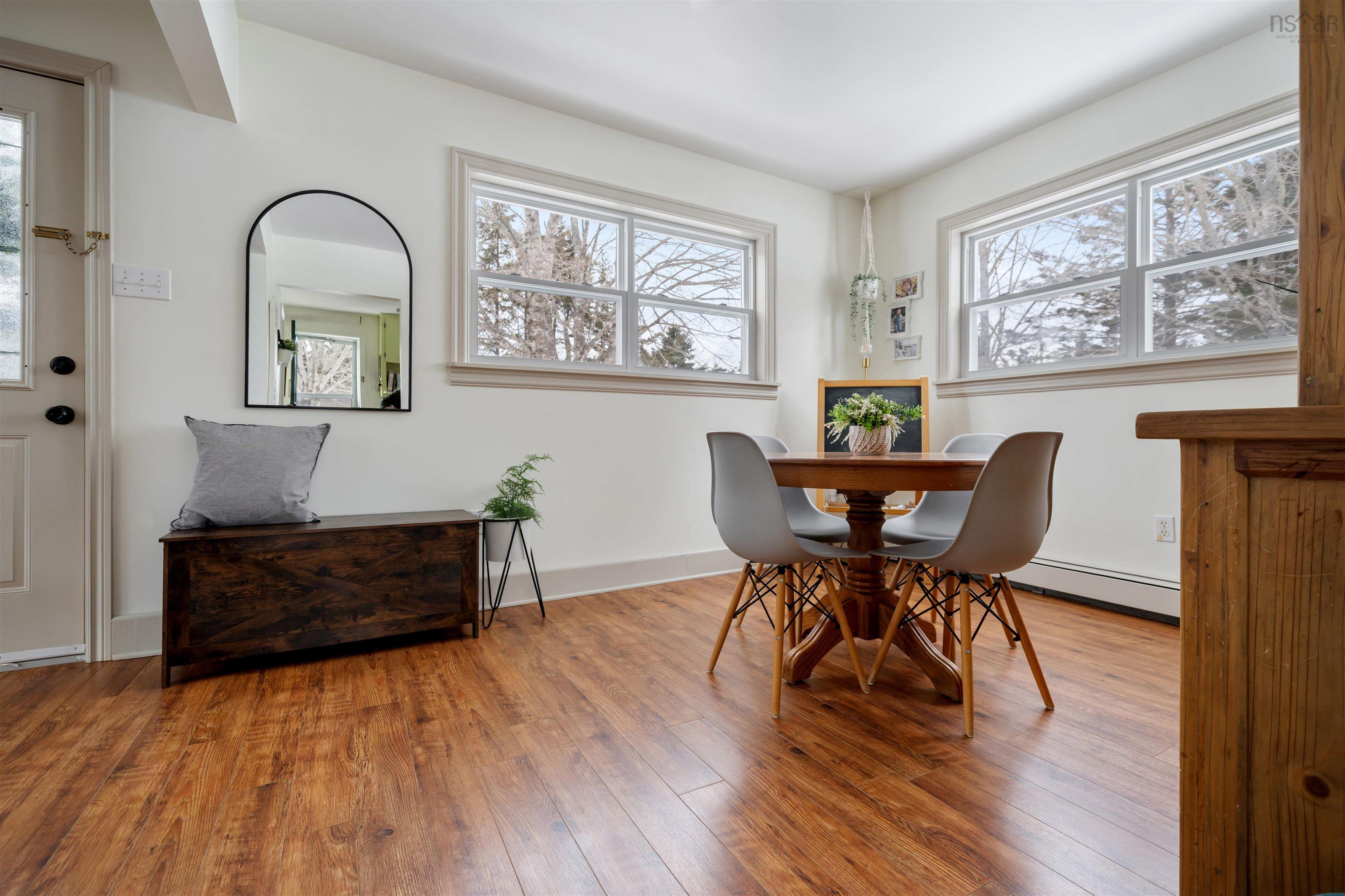 $389,900.00: 372 Lays Lake Road, Meaghers Grant