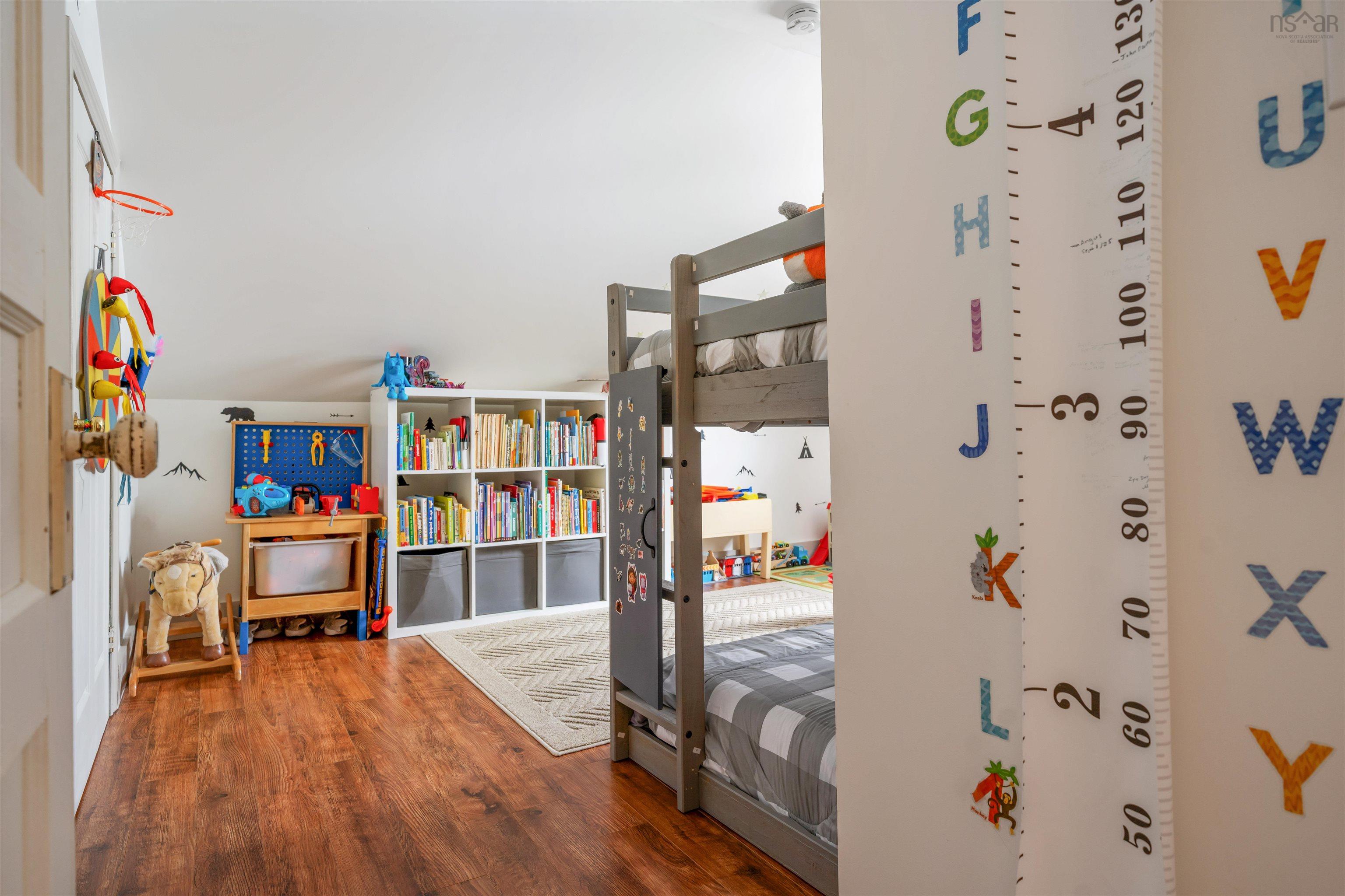 $389,900.00: 372 Lays Lake Road, Meaghers Grant