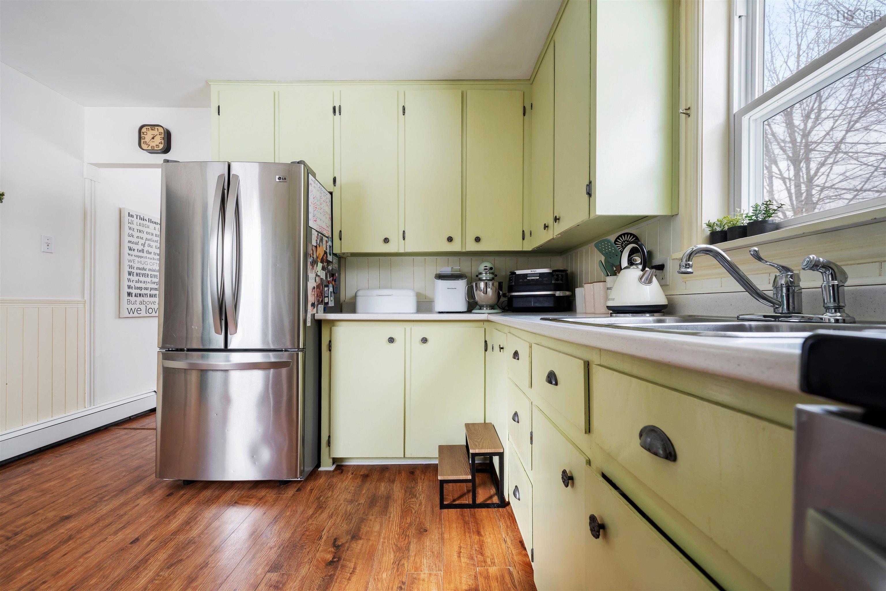 $389,900.00: 372 Lays Lake Road, Meaghers Grant