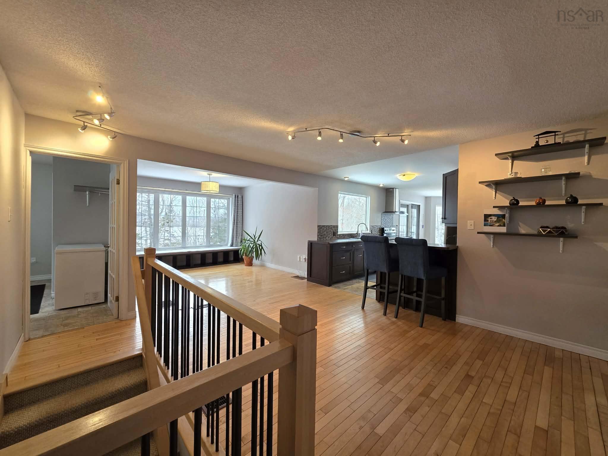 $574,900.00: 102 Maple Boulevard, Bible Hill