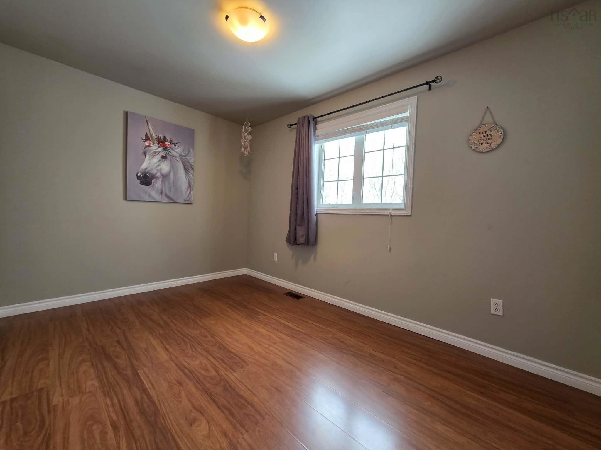 $574,900.00: 102 Maple Boulevard, Bible Hill