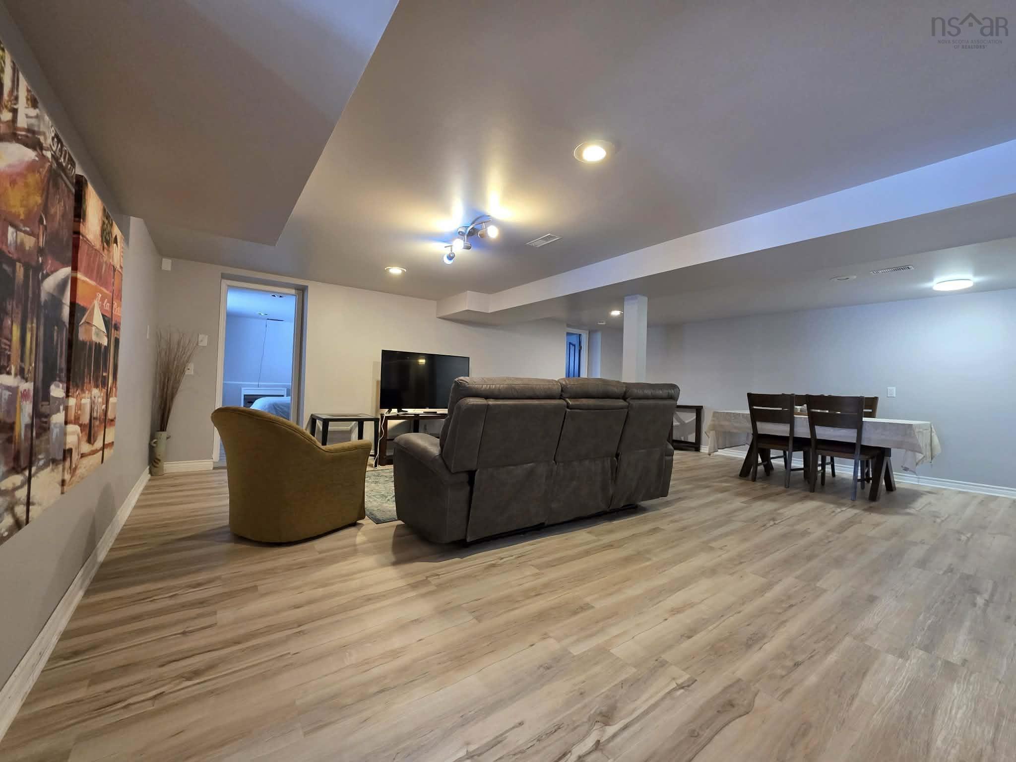 $574,900.00: 102 Maple Boulevard, Bible Hill