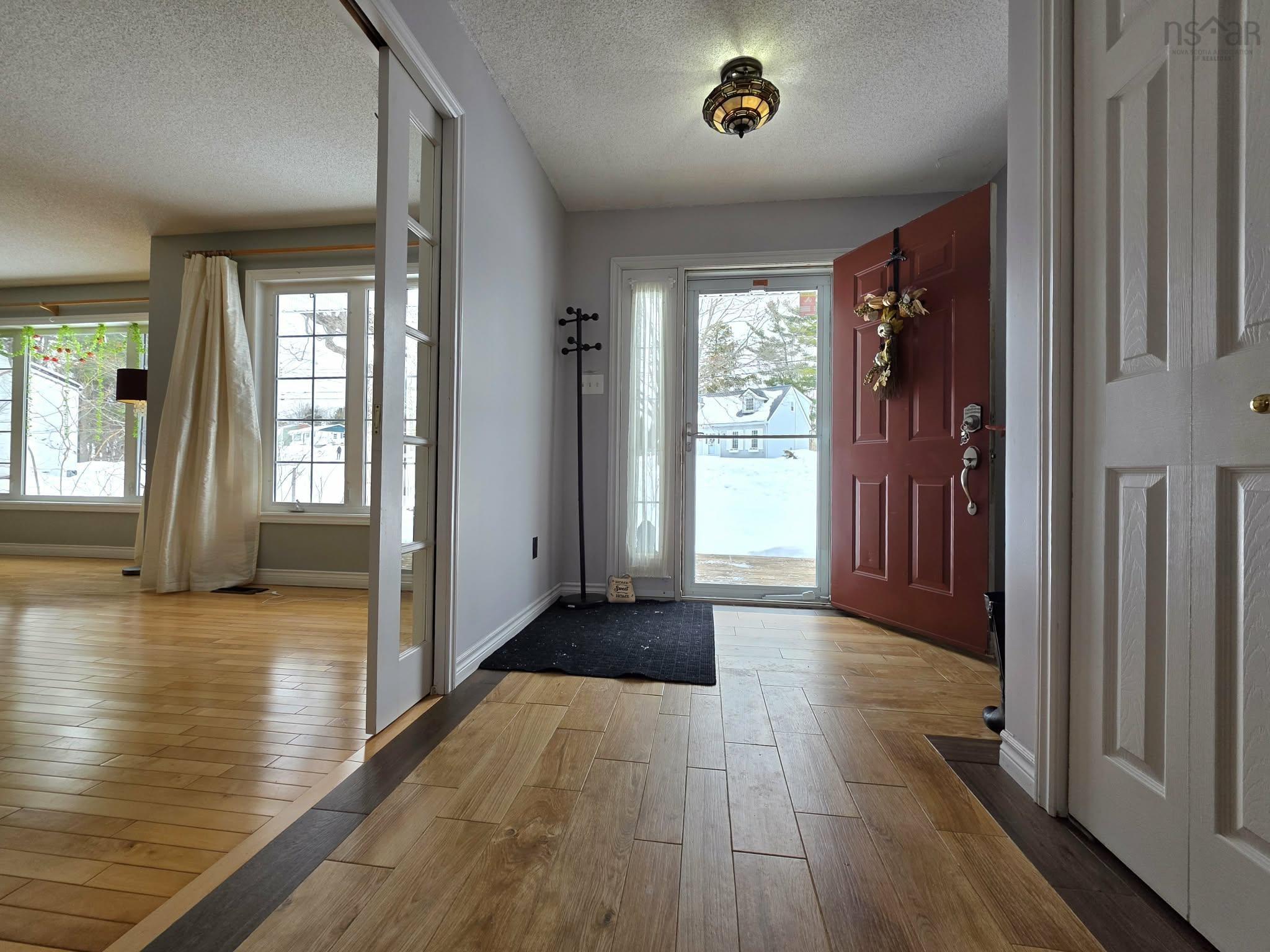 $574,900.00: 102 Maple Boulevard, Bible Hill