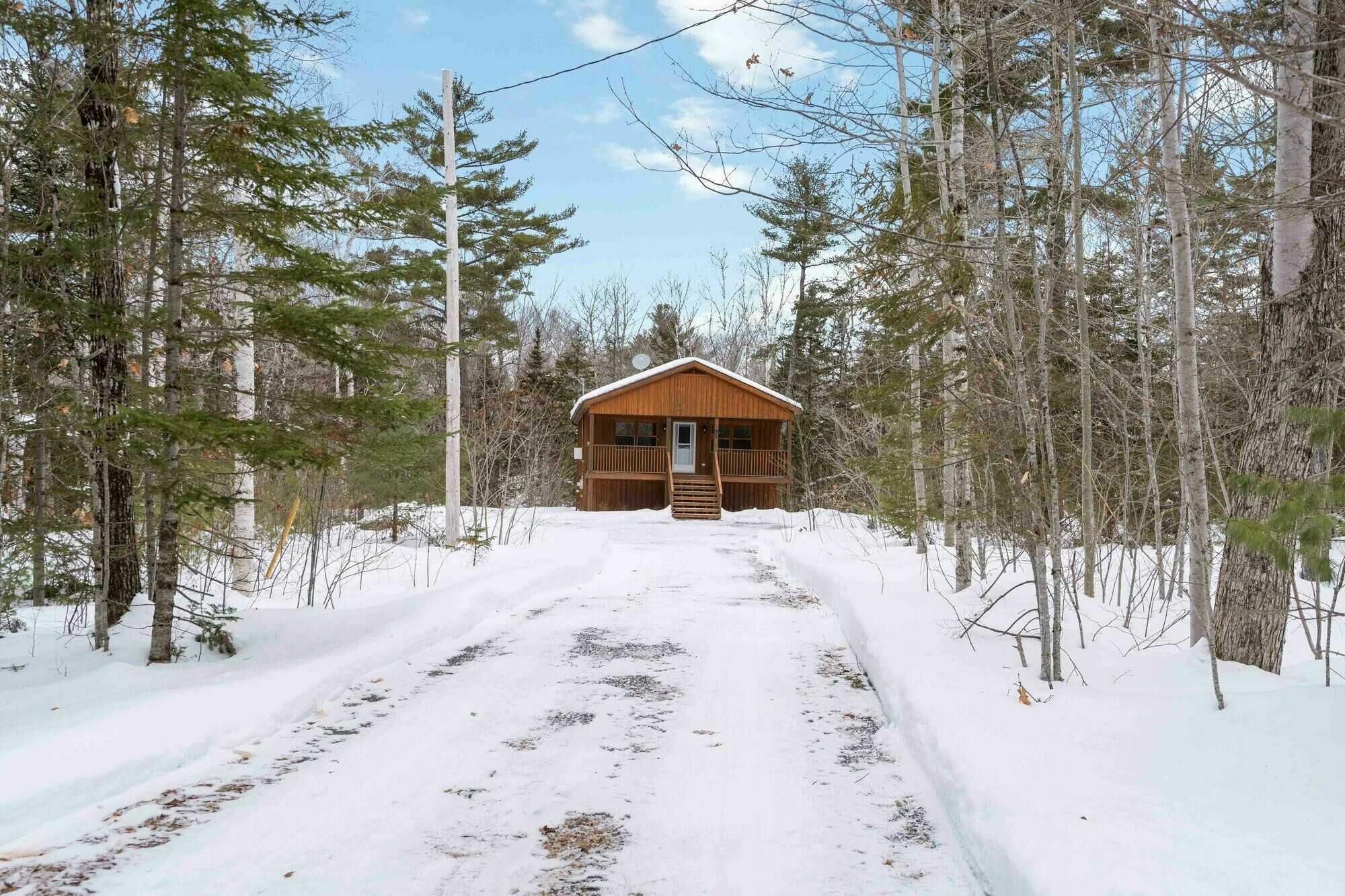 $349,900.00: 81 Canyon Point Road, Vaughan