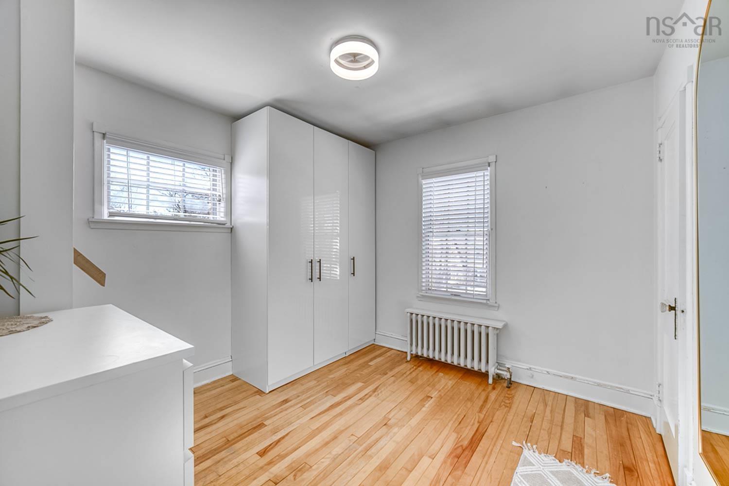 $1,398,800.00: 1973 Woodlawn Terrace, Halifax