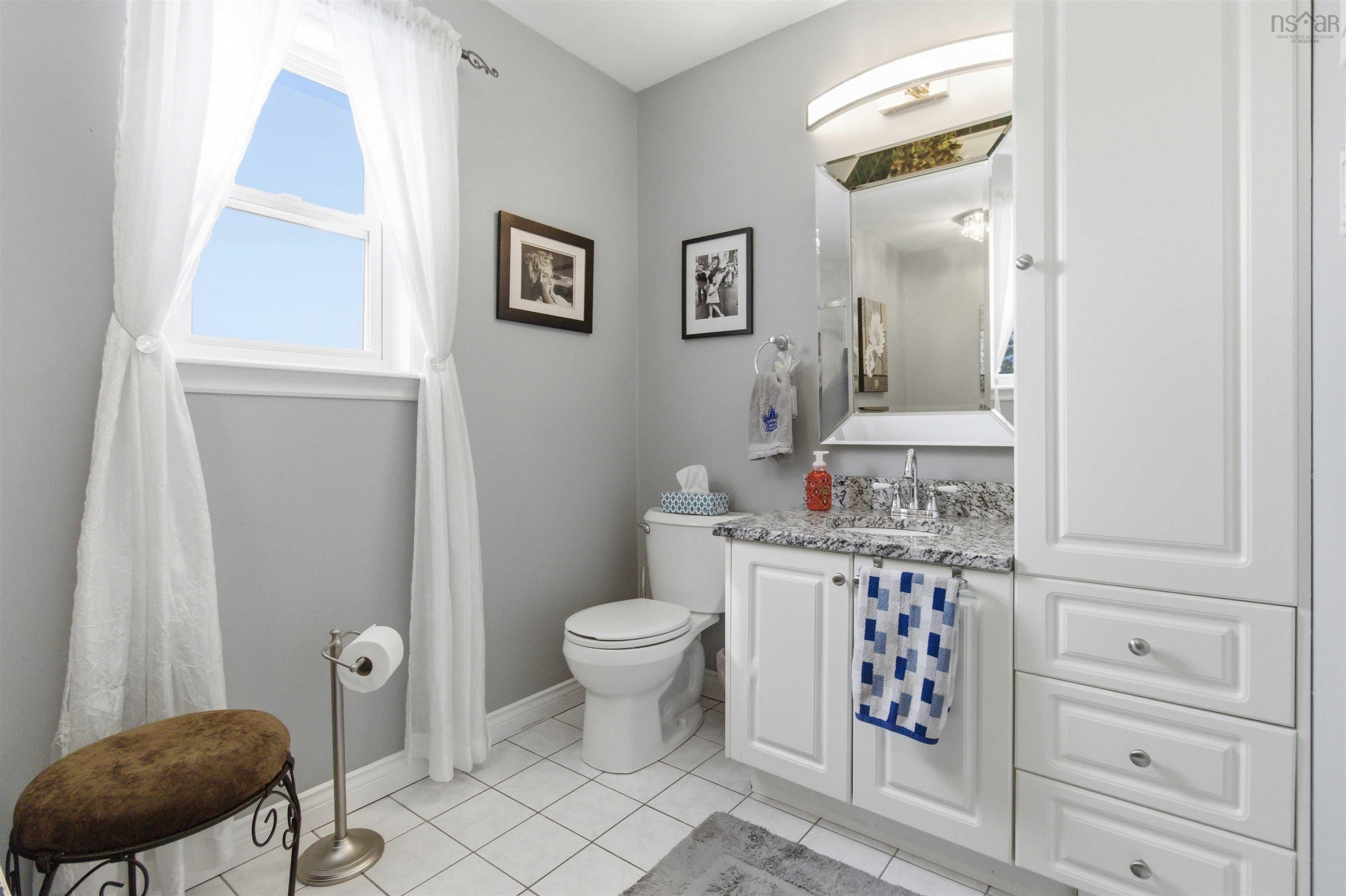 $850,000.00: 378 Kingswood Drive, Hammonds Plains