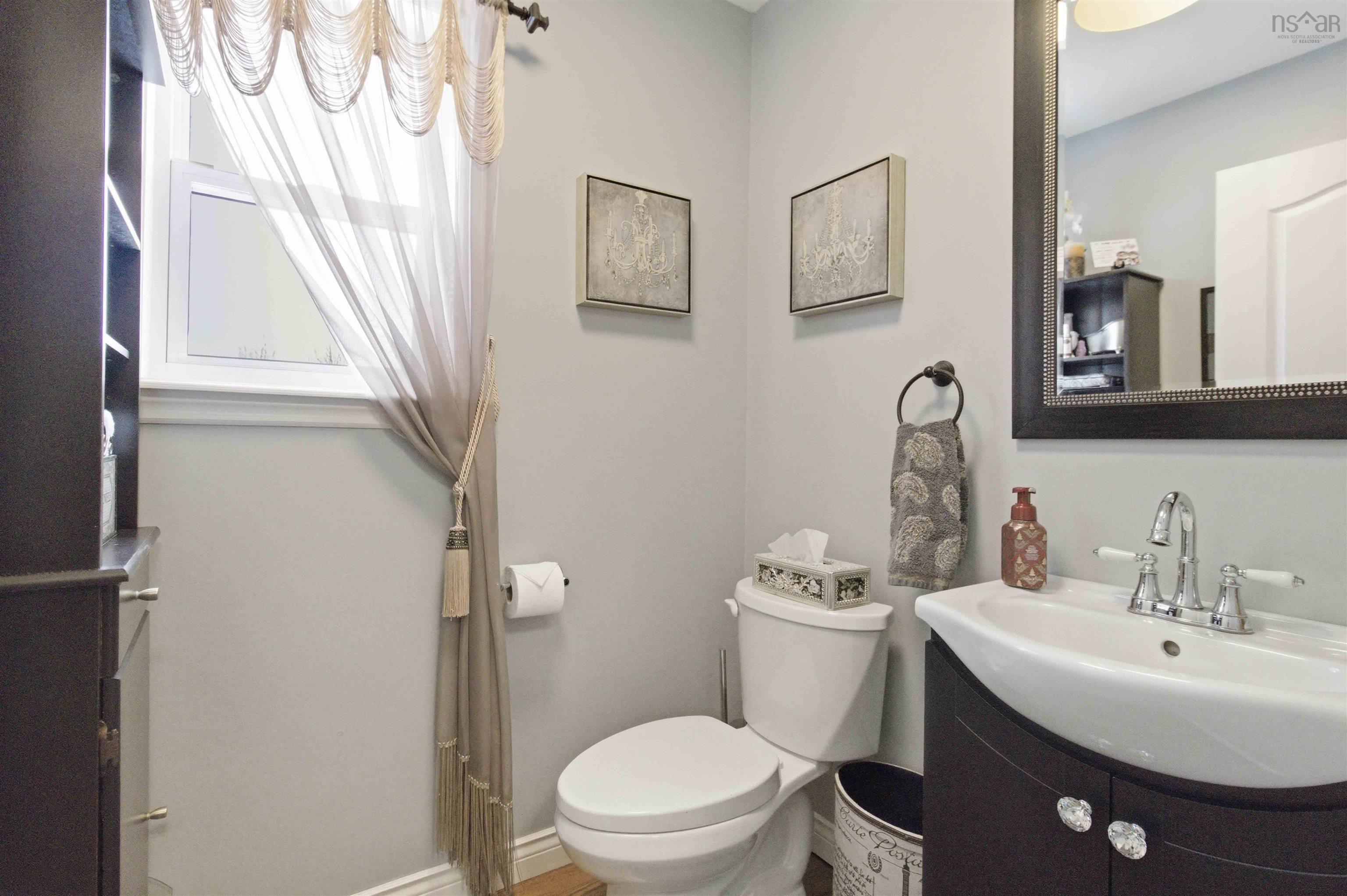 $850,000.00: 378 Kingswood Drive, Hammonds Plains