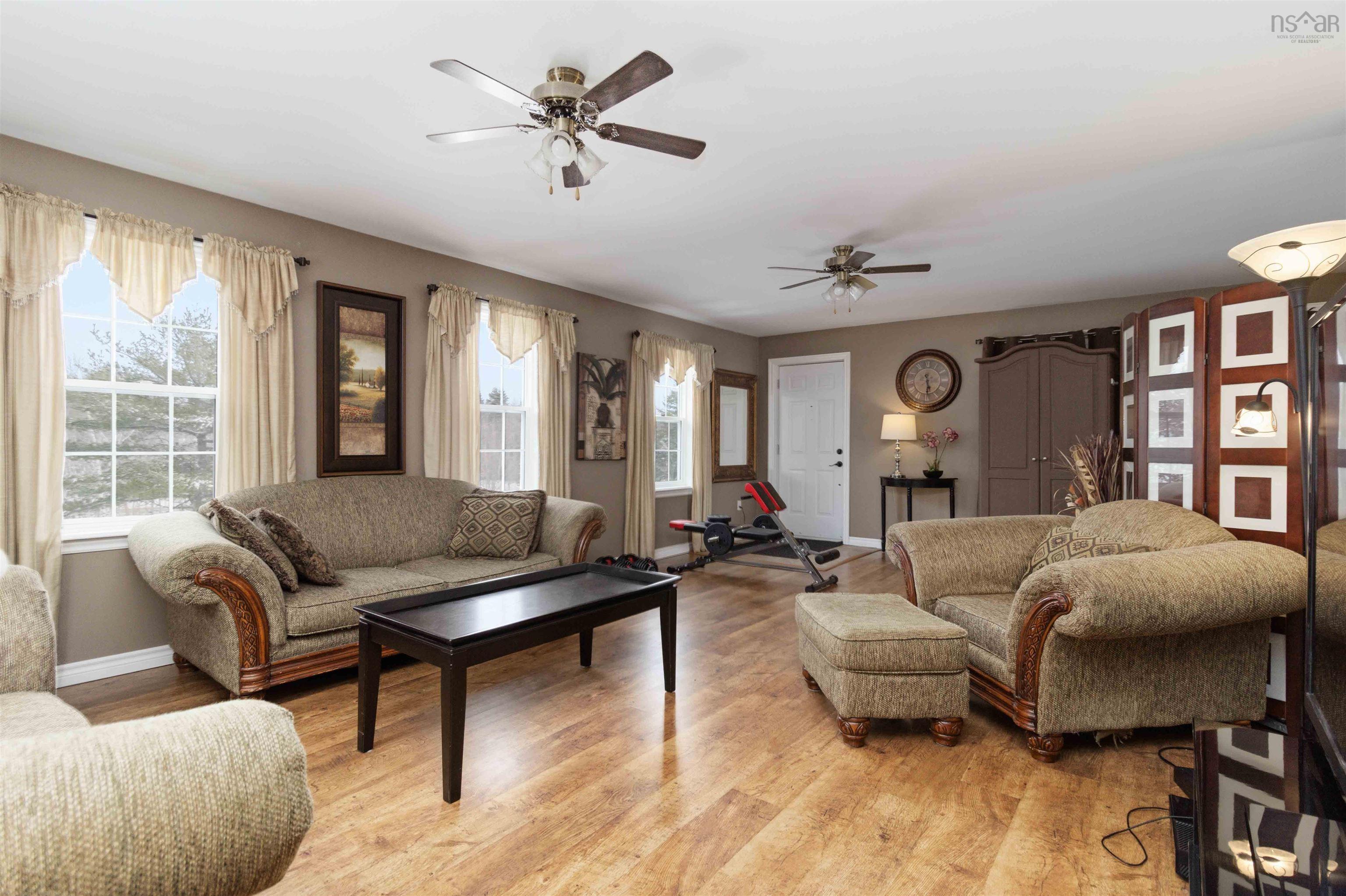 $850,000.00: 378 Kingswood Drive, Hammonds Plains