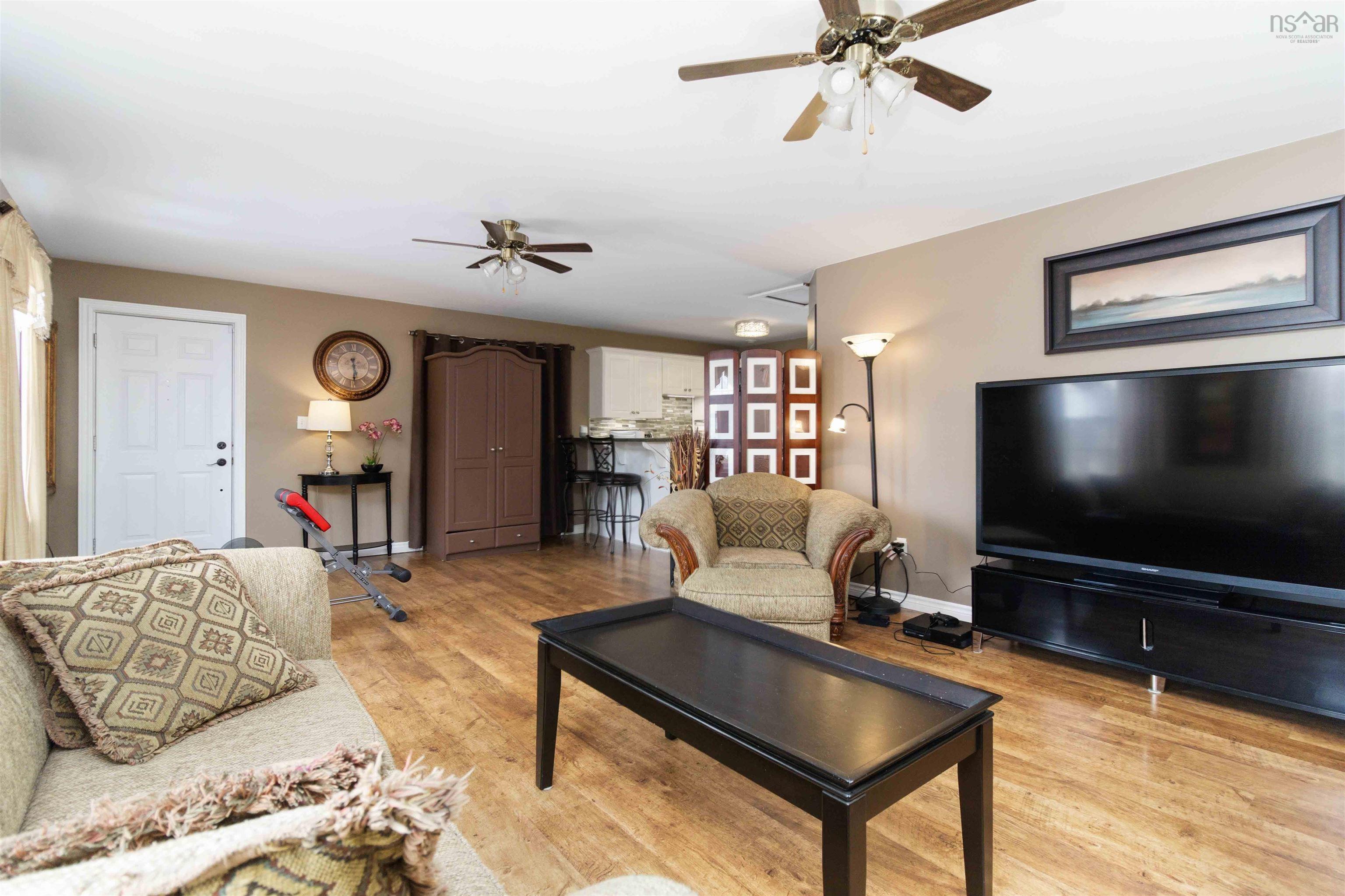 $850,000.00: 378 Kingswood Drive, Hammonds Plains