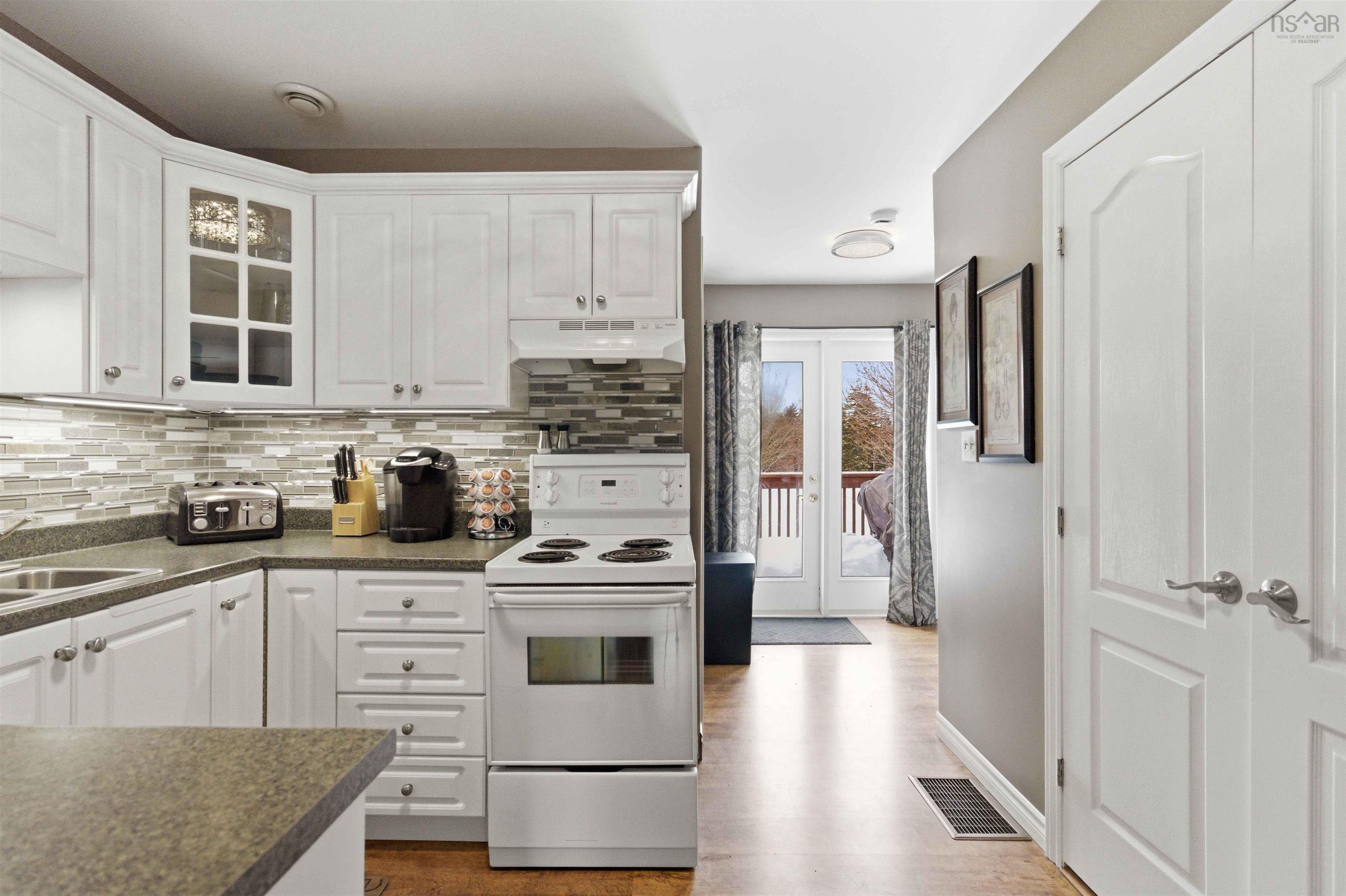 $850,000.00: 378 Kingswood Drive, Hammonds Plains