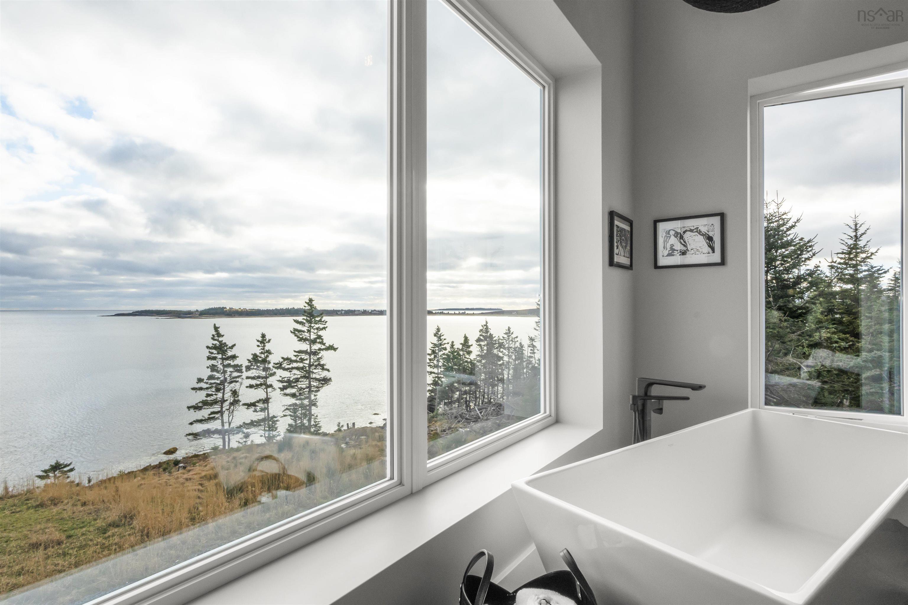 $1,195,000.00: 200 Middle Road, Kingsburg