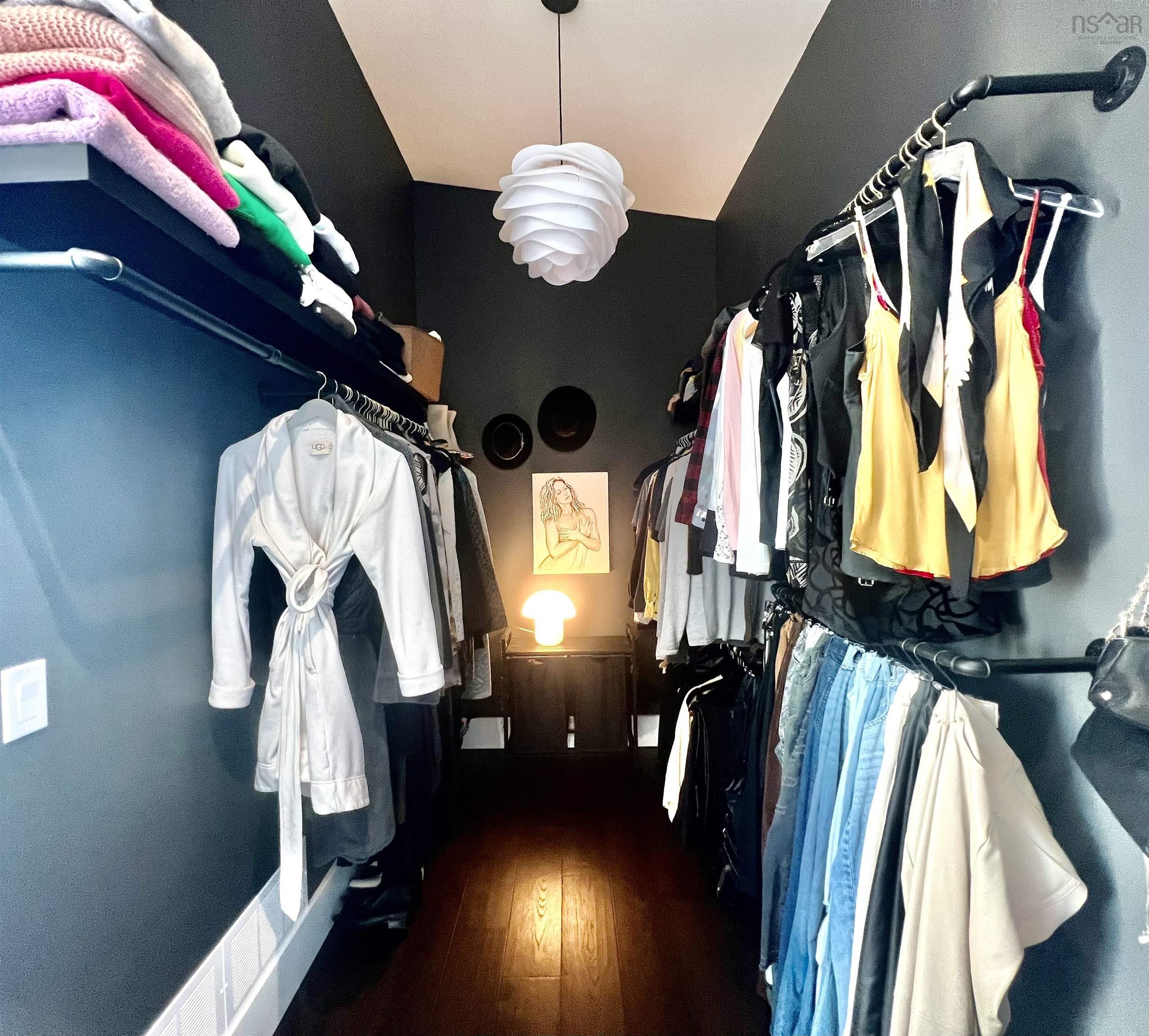 $1,195,000.00: 200 Middle Road, Kingsburg