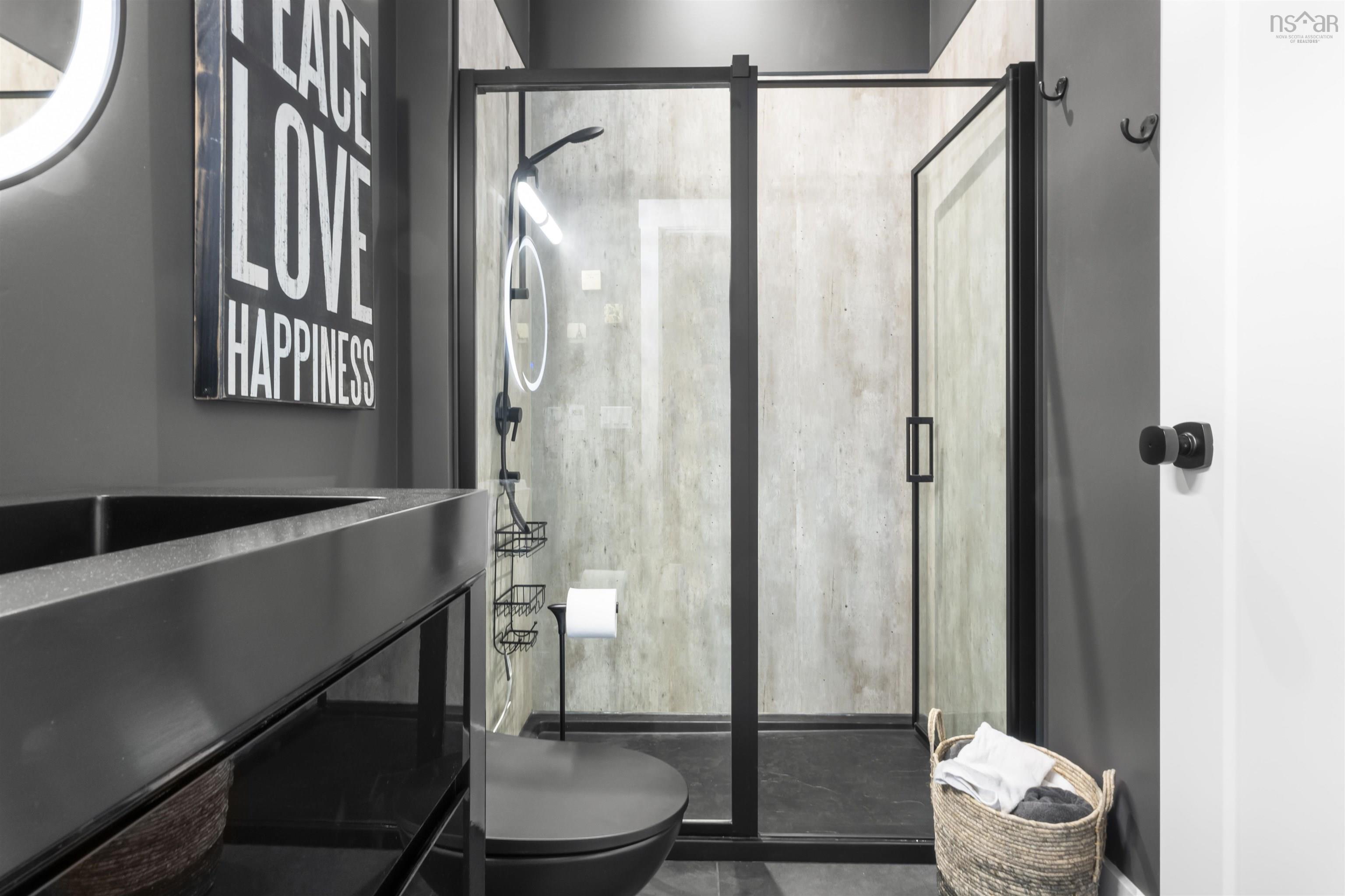 $1,195,000.00: 200 Middle Road, Kingsburg