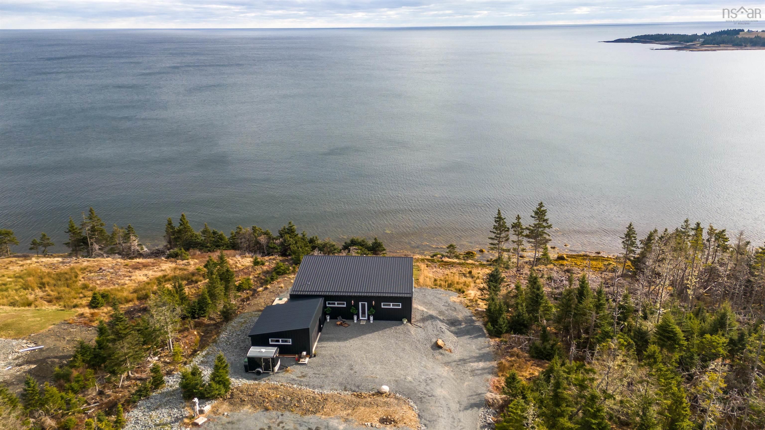 $1,195,000.00: 200 Middle Road, Kingsburg