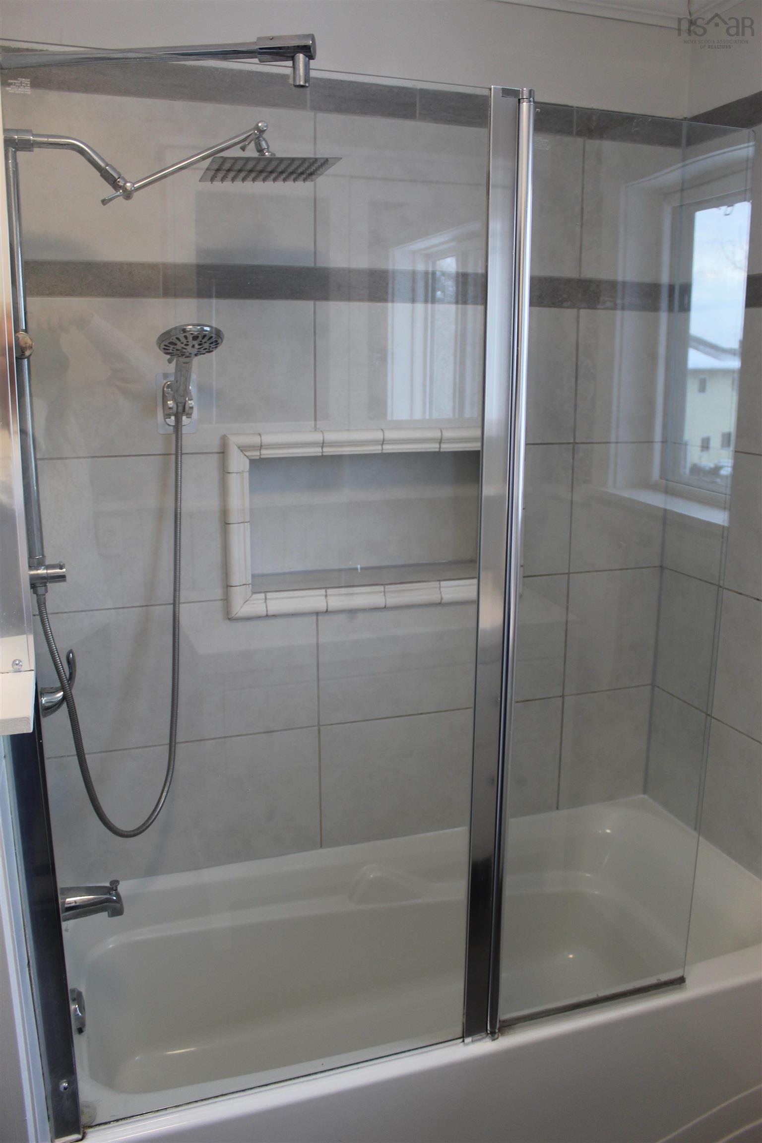 21 Mcdougall Avenue, Lower Sackville, NS (MLS 202603449)