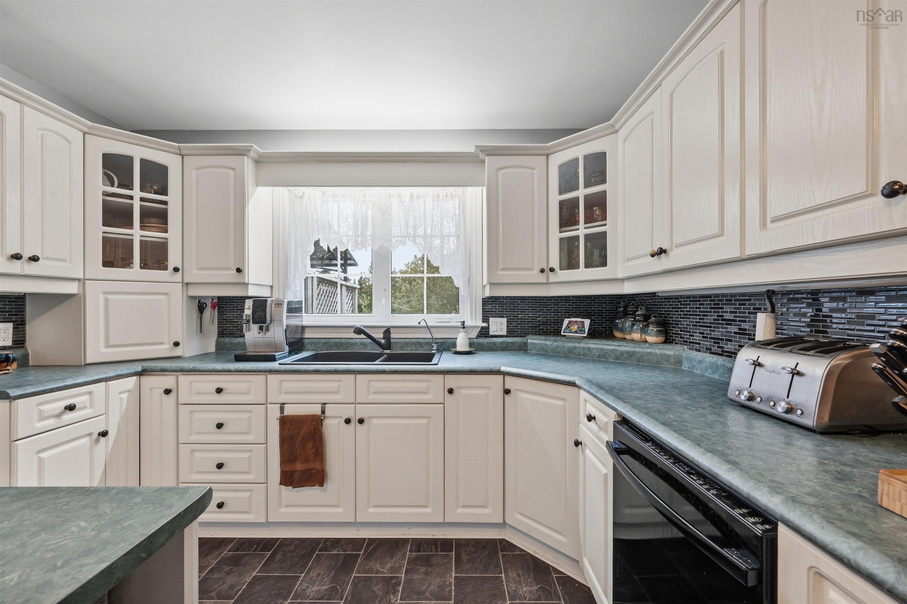 $659,000.00: 22 Gammon Lake Drive, Lawrencetown