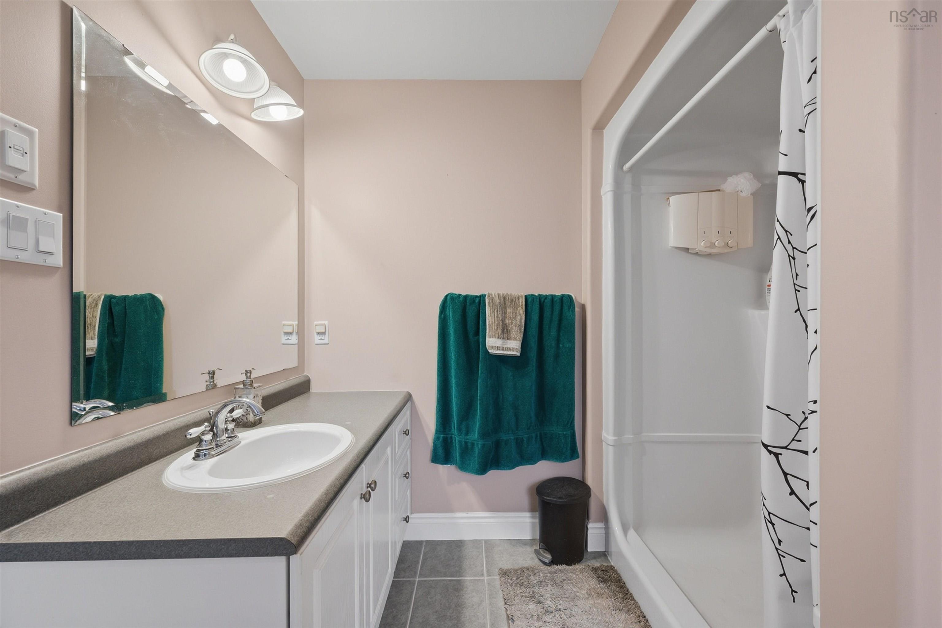 $659,000.00: 22 Gammon Lake Drive, Lawrencetown