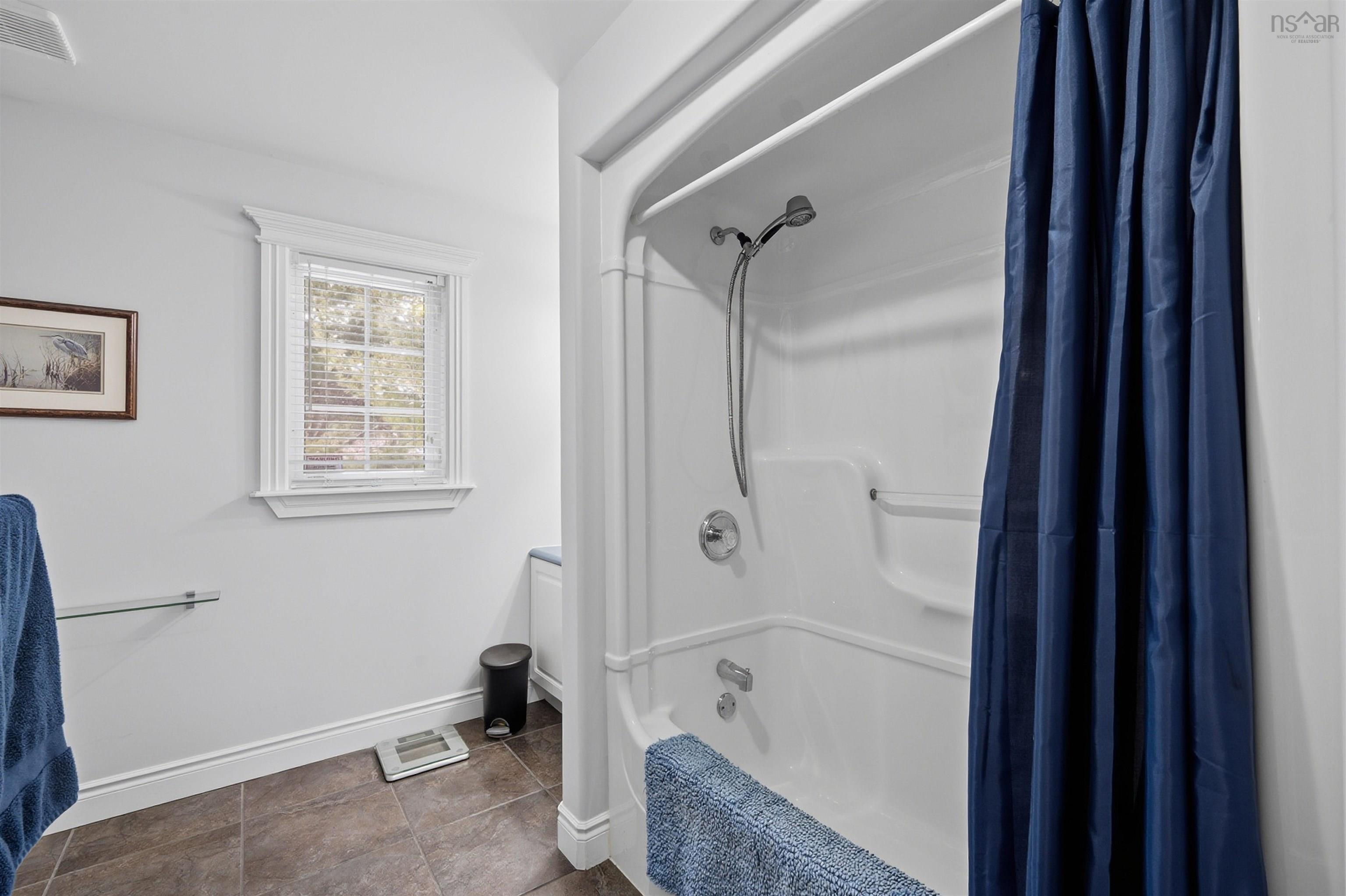 $659,000.00: 22 Gammon Lake Drive, Lawrencetown