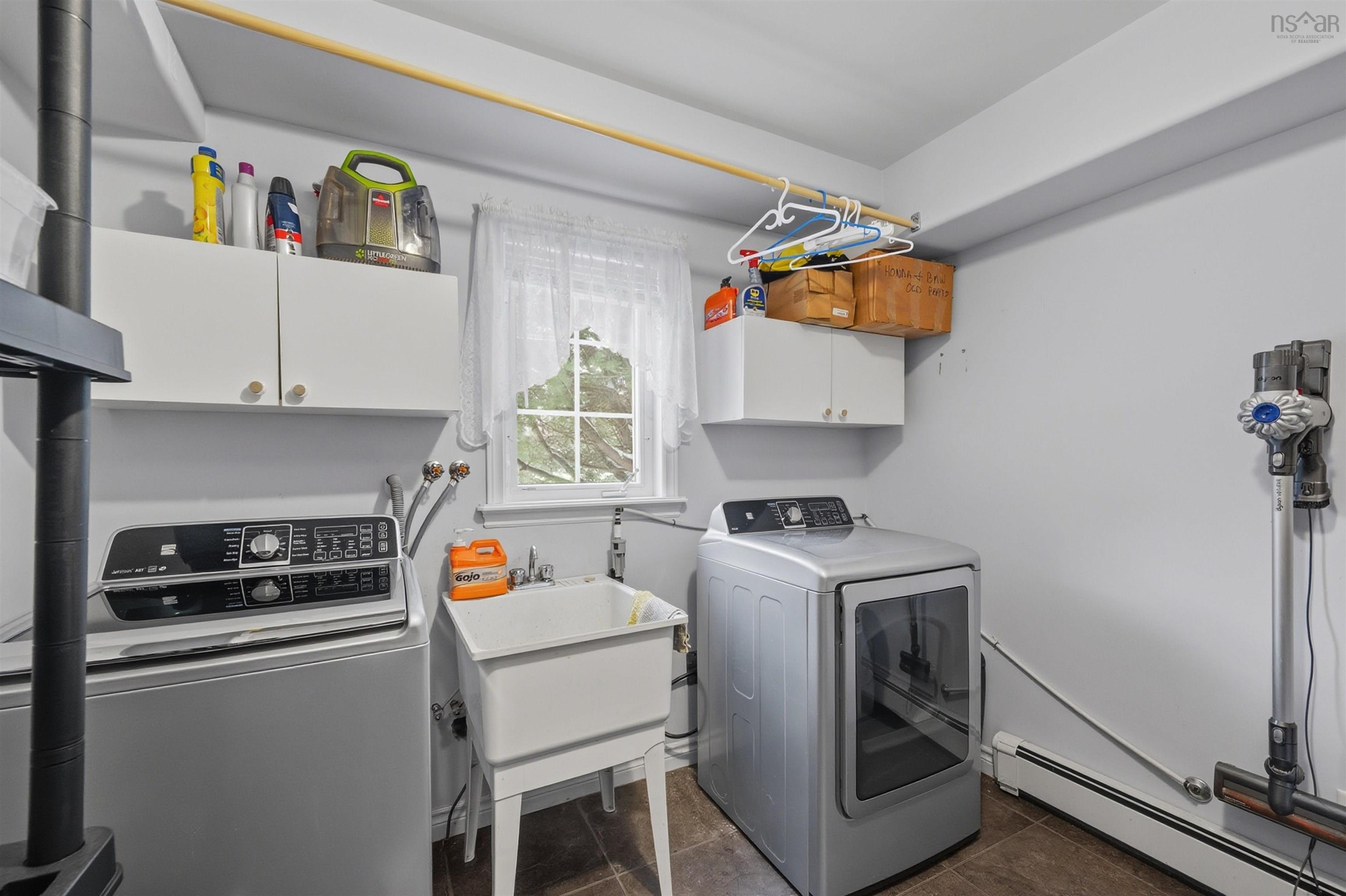 $659,000.00: 22 Gammon Lake Drive, Lawrencetown