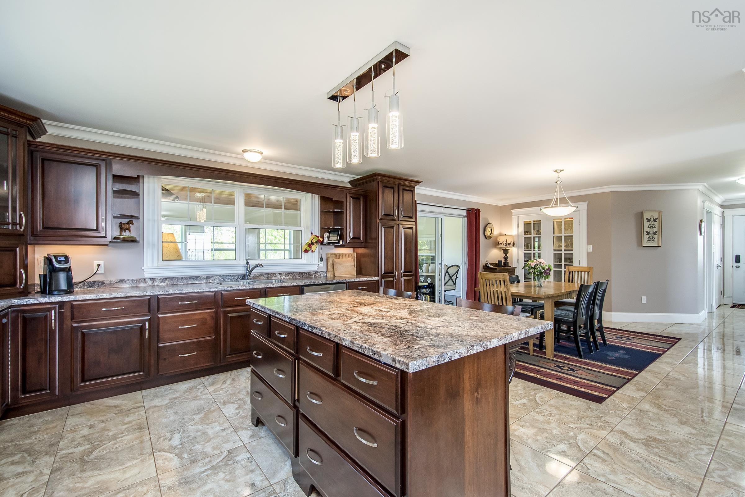 $998,900.00: 2569 Highway 2, Carrs Brook