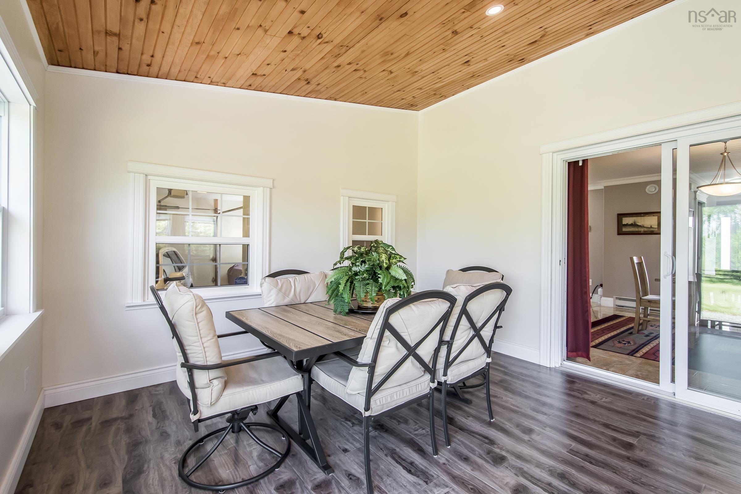 $998,900.00: 2569 Highway 2, Carrs Brook