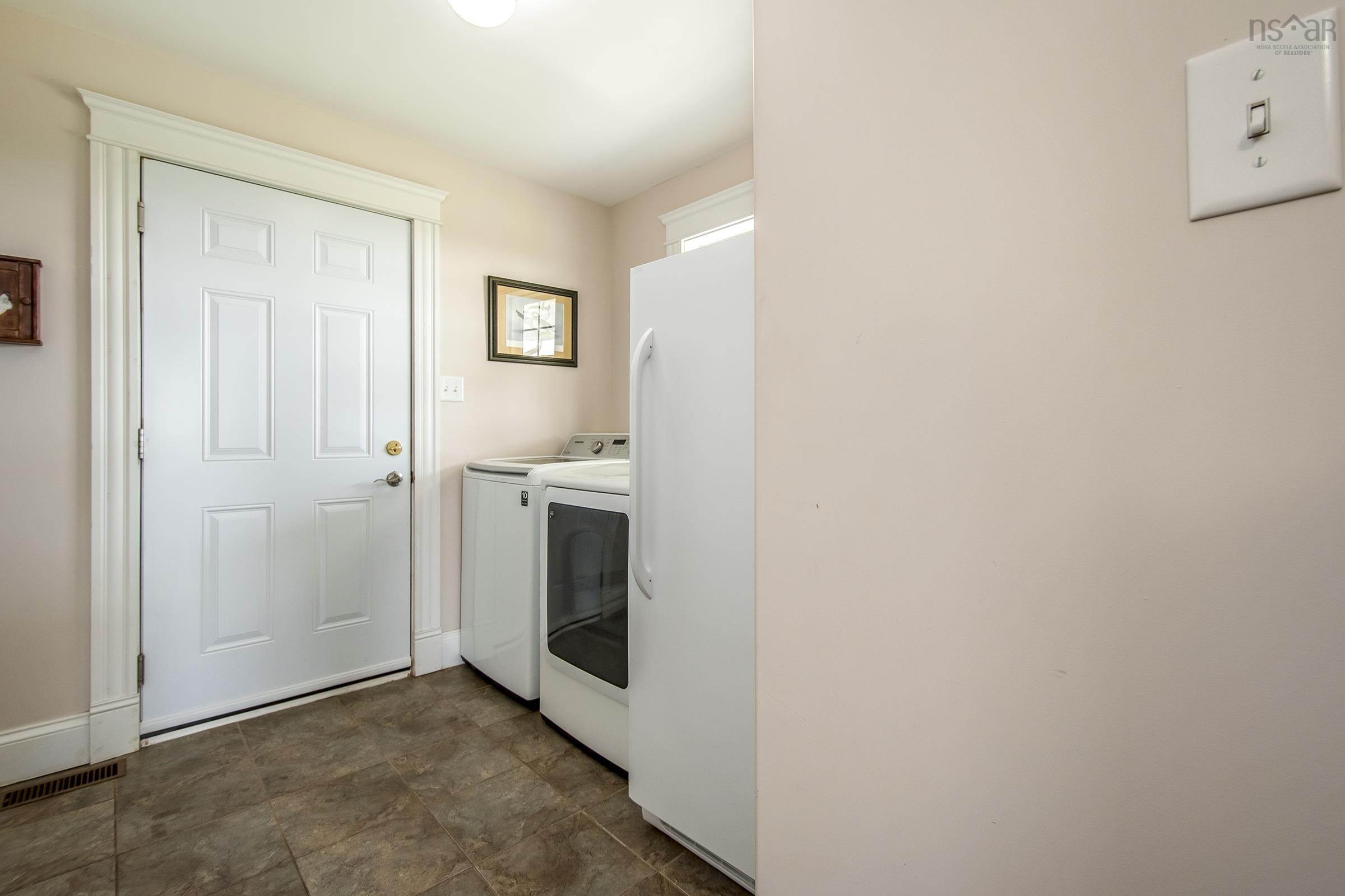 $998,900.00: 2569 Highway 2, Carrs Brook