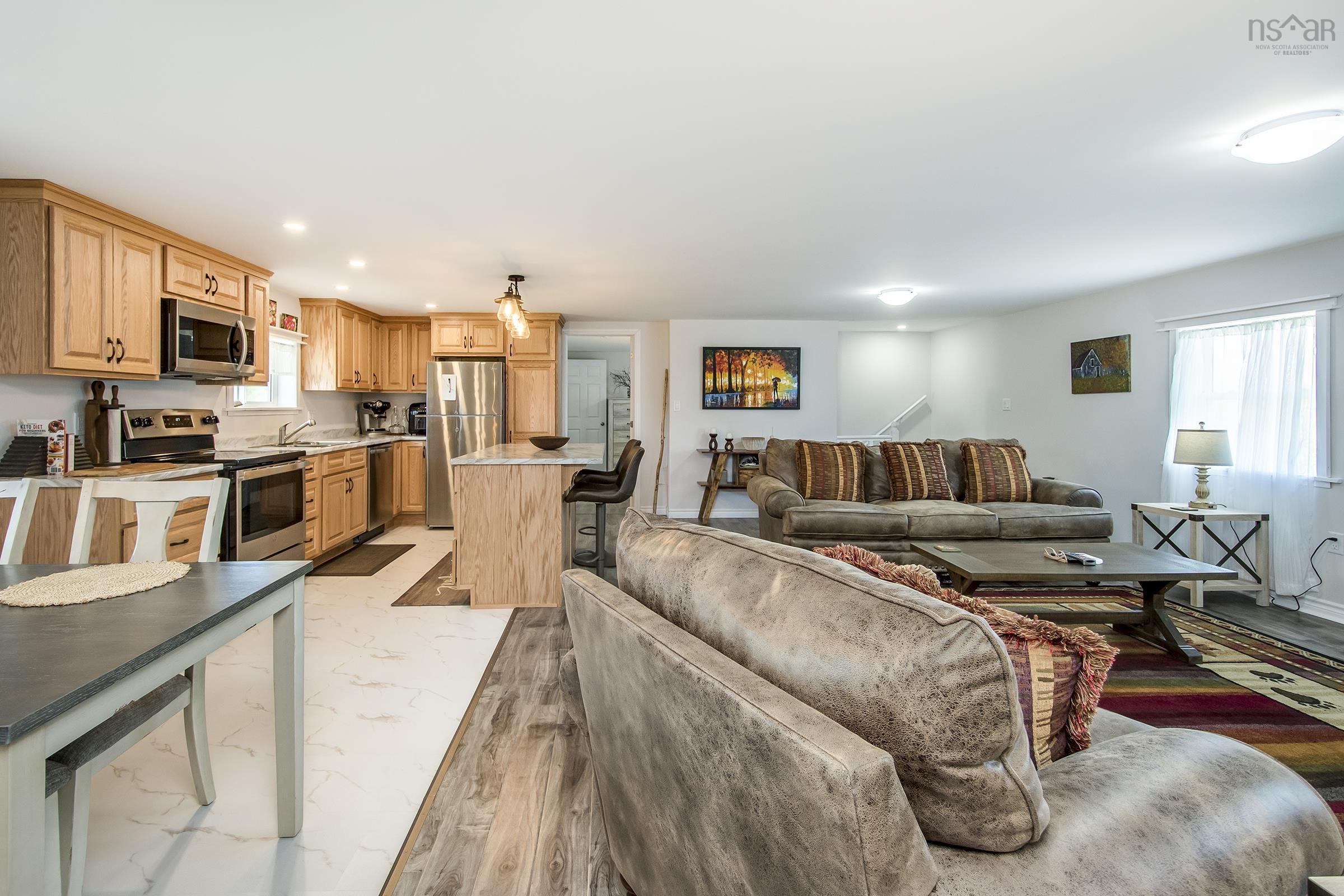 $998,900.00: 2569 Highway 2, Carrs Brook