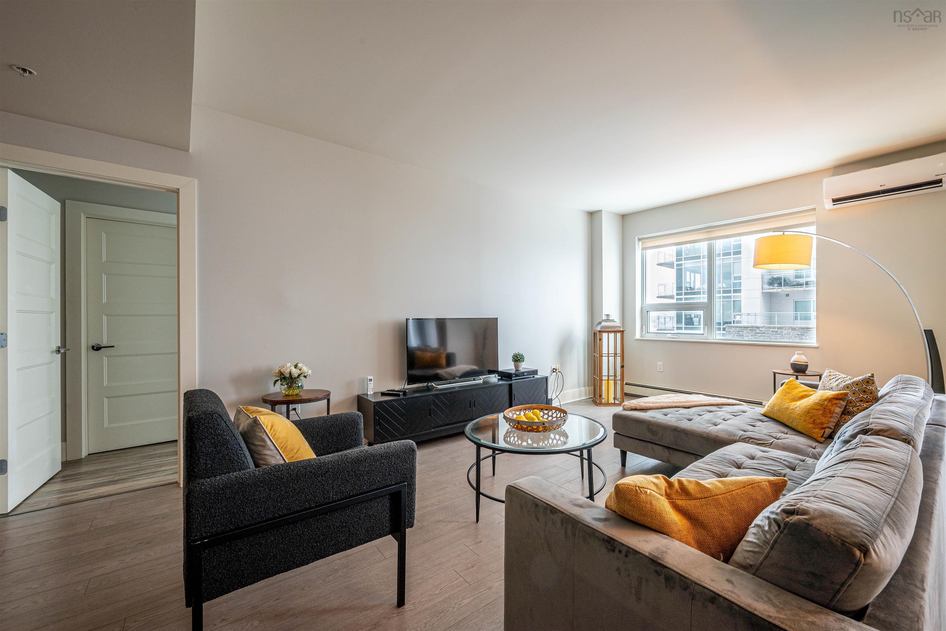 $475,000.00: 403 15 Kings Wharf Place, Dartmouth