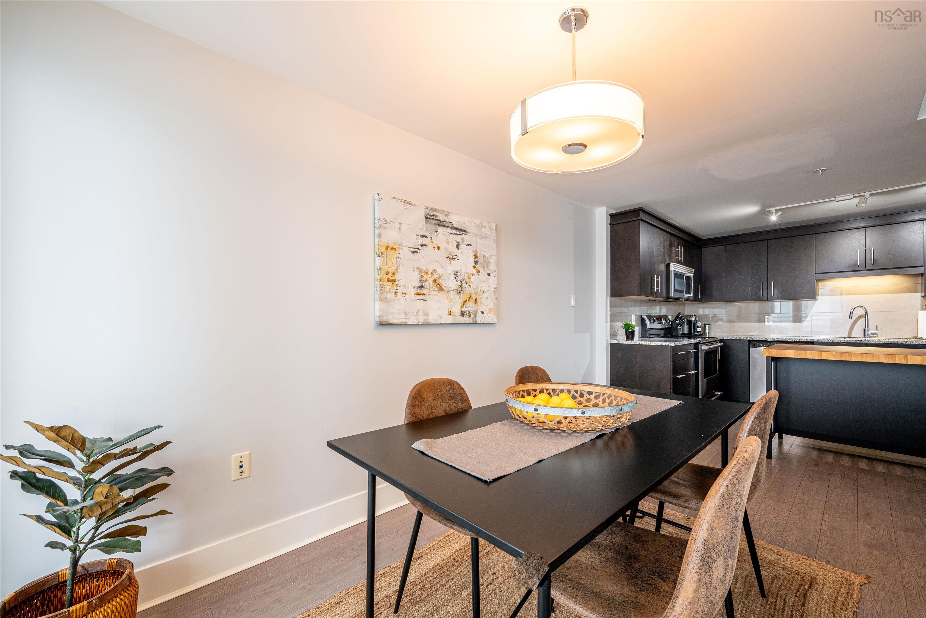 $475,000.00: 403 15 Kings Wharf Place, Dartmouth