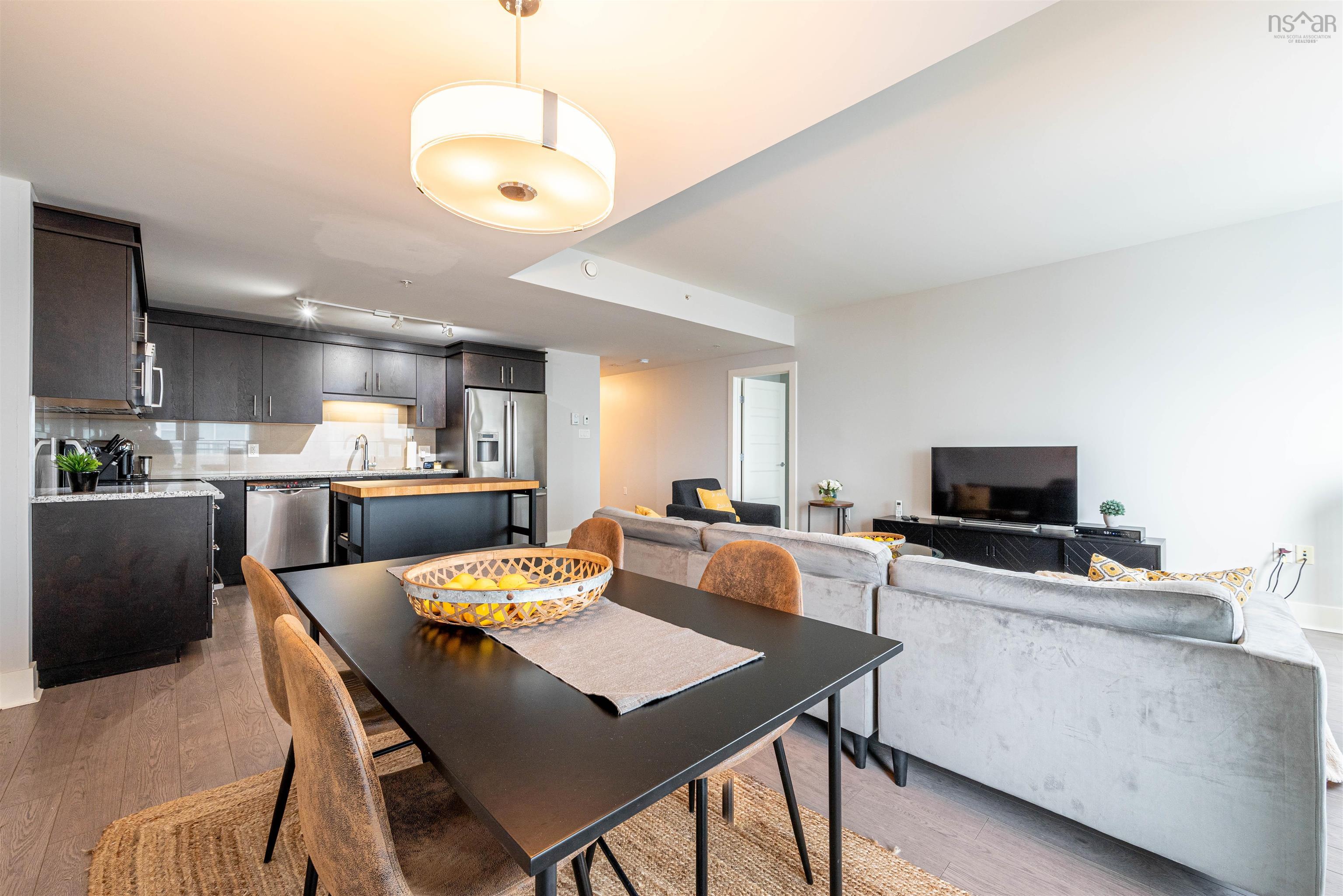 $475,000.00: 403 15 Kings Wharf Place, Dartmouth