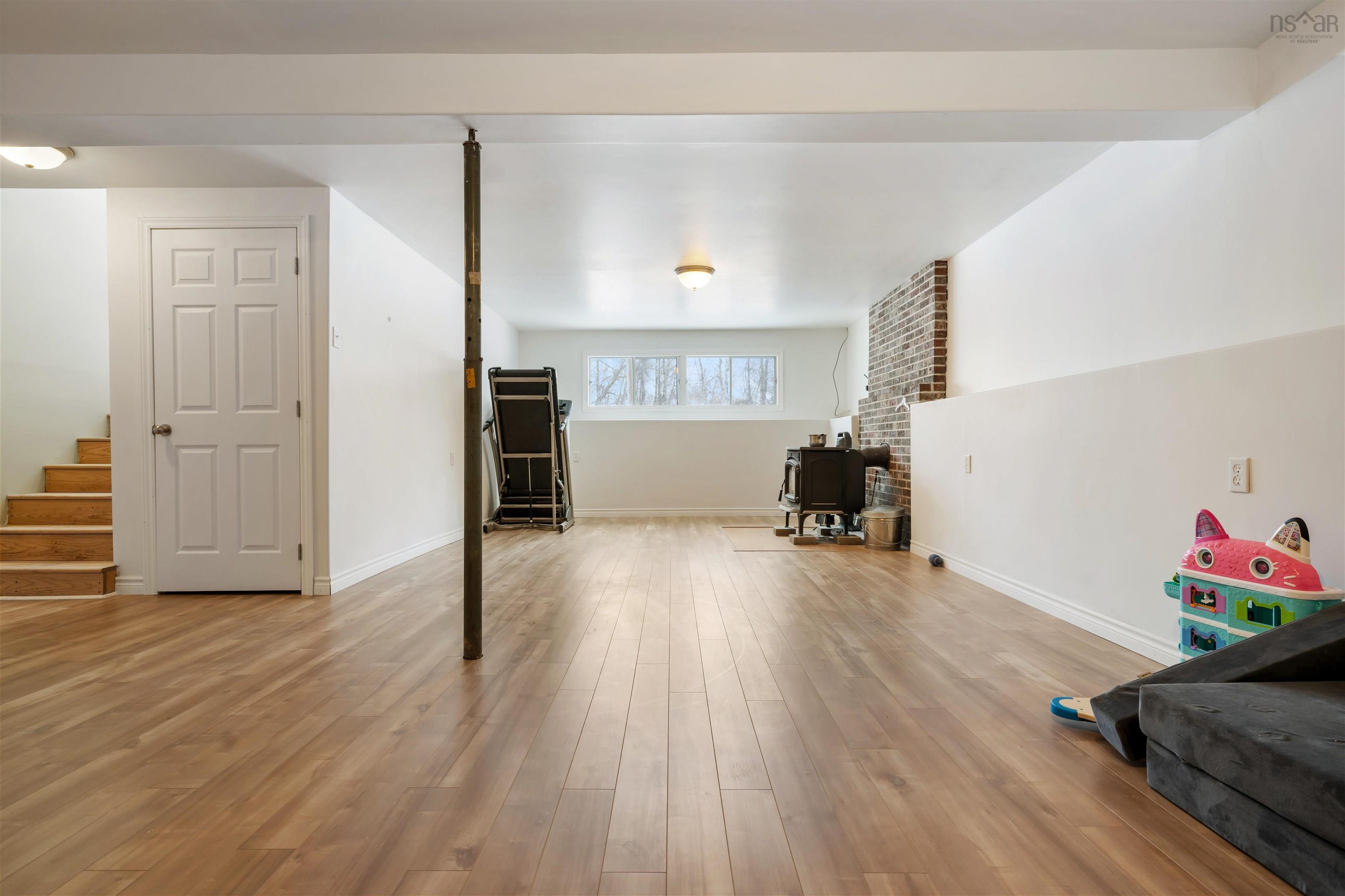 $399,000.00: 6540 Highway 4, Linacy