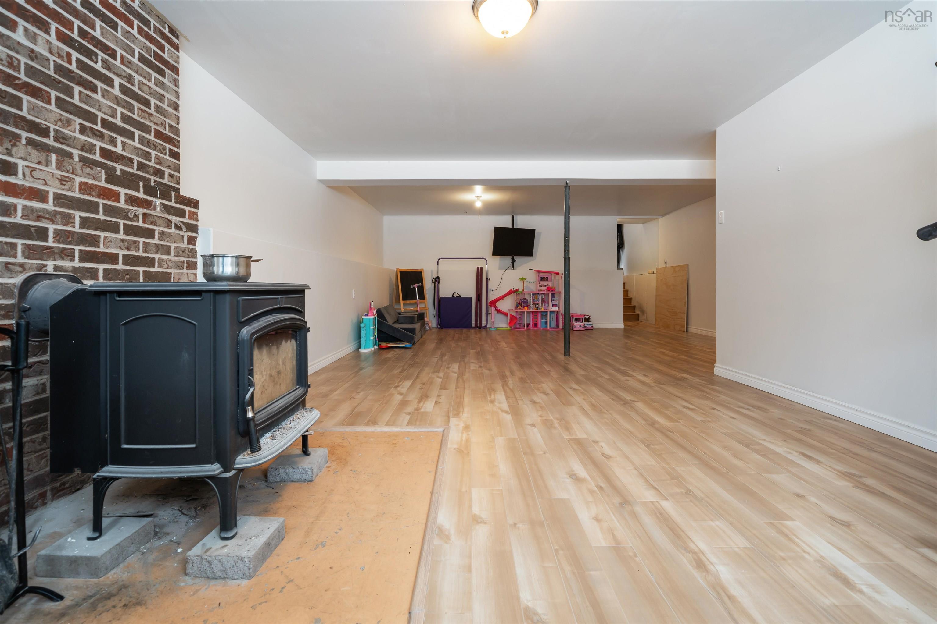 $399,000.00: 6540 Highway 4, Linacy