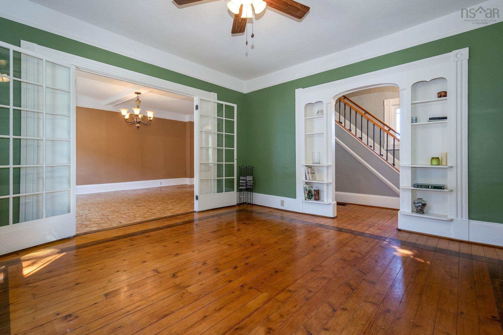 $339,900.00: 419 Main Street, Middleton