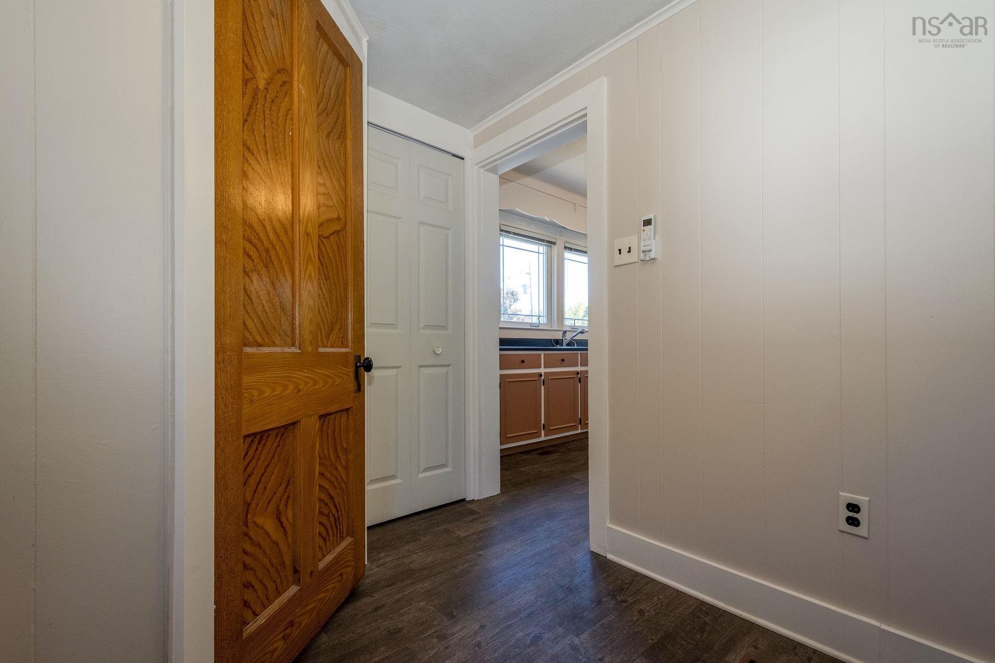 $339,900.00: 419 Main Street, Middleton