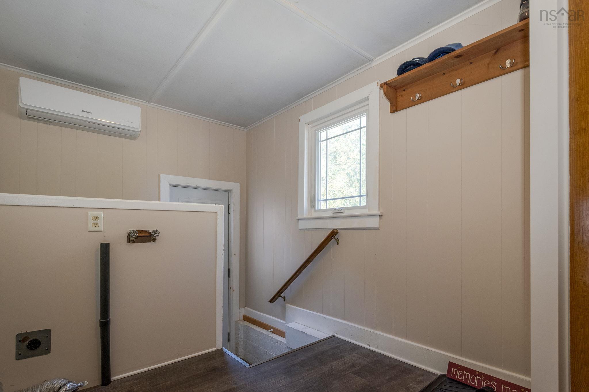 $339,900.00: 419 Main Street, Middleton