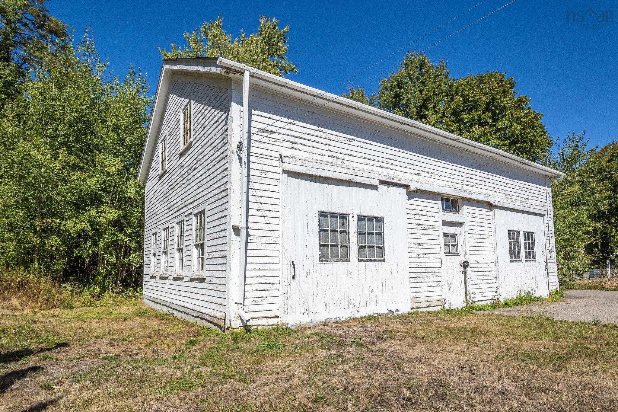 $339,900.00: 419 Main Street, Middleton