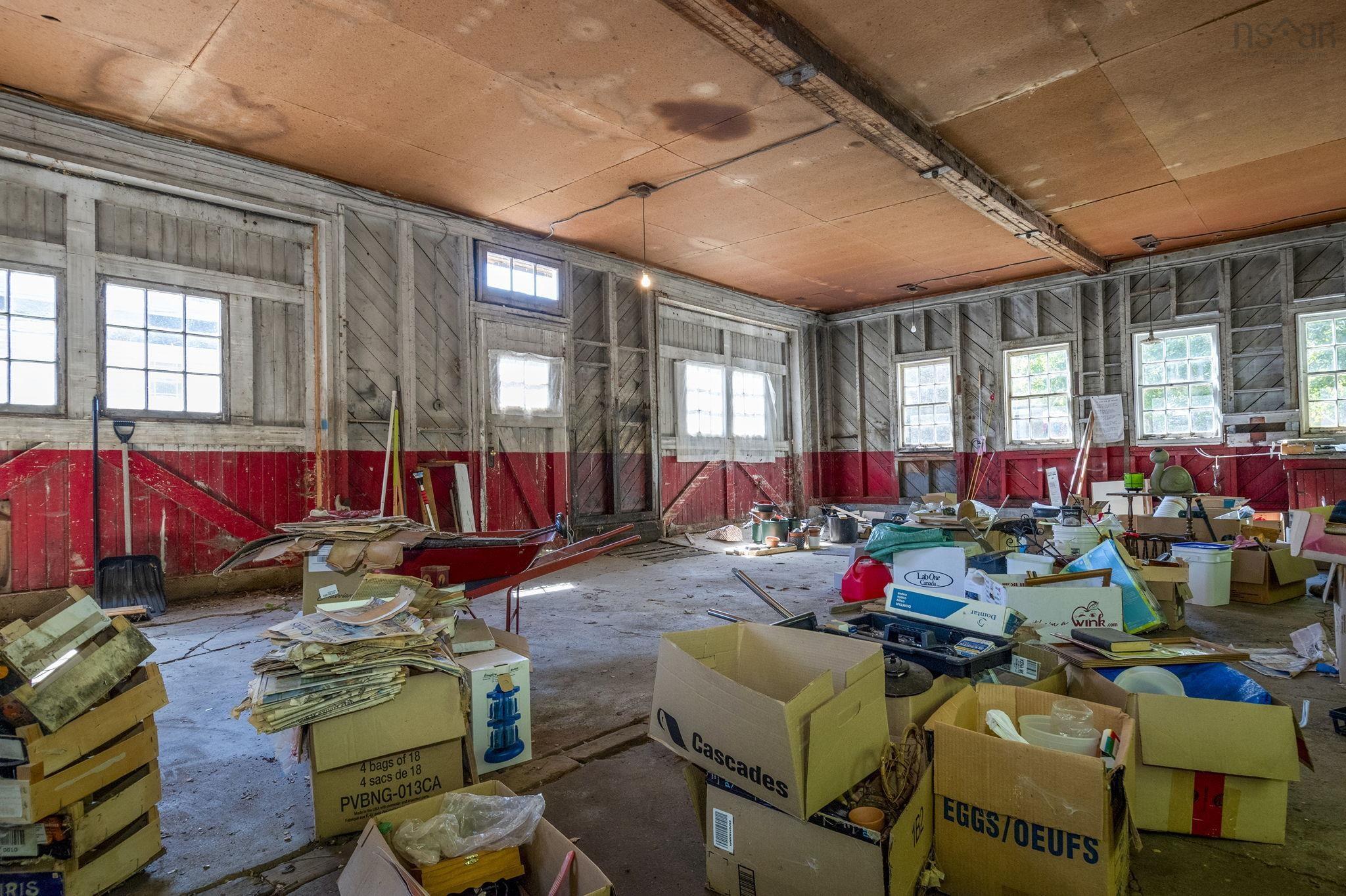 $339,900.00: 419 Main Street, Middleton