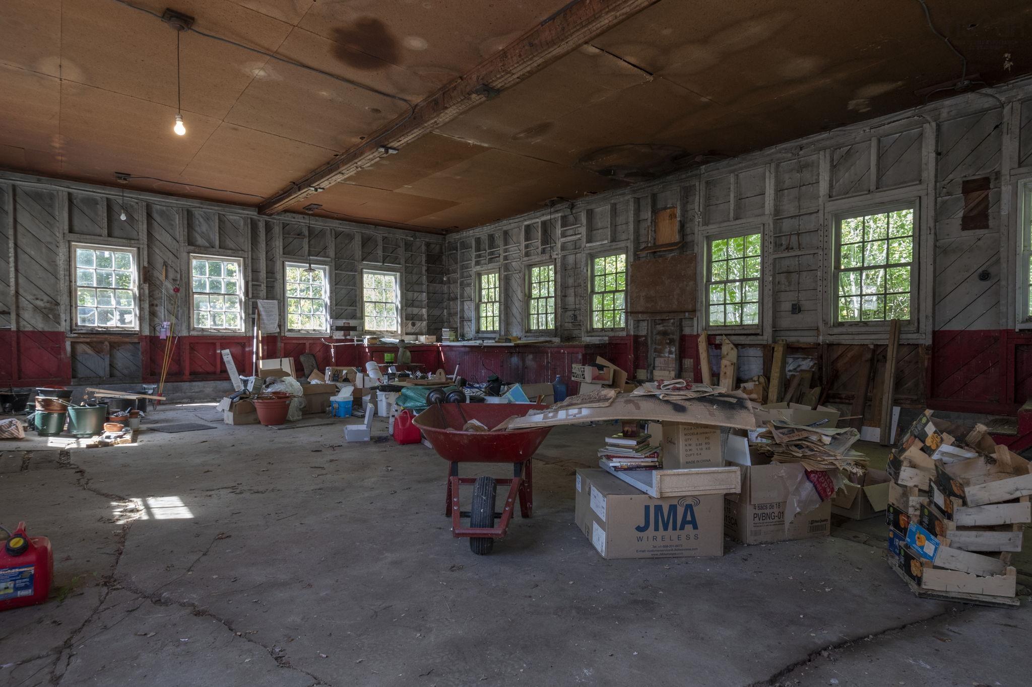 $339,900.00: 419 Main Street, Middleton