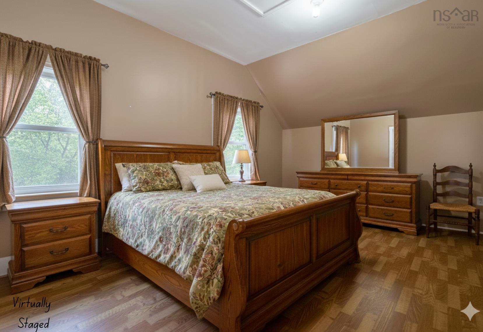 $339,900.00: 419 Main Street, Middleton