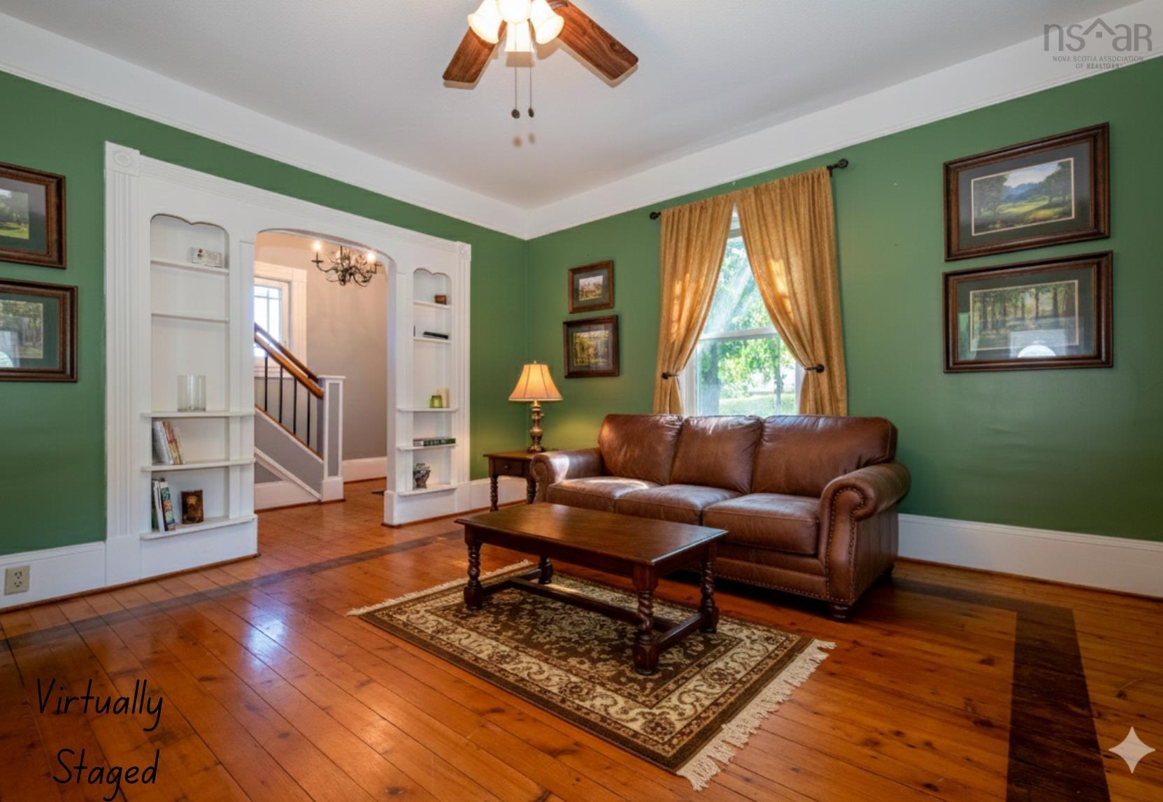 $339,900.00: 419 Main Street, Middleton