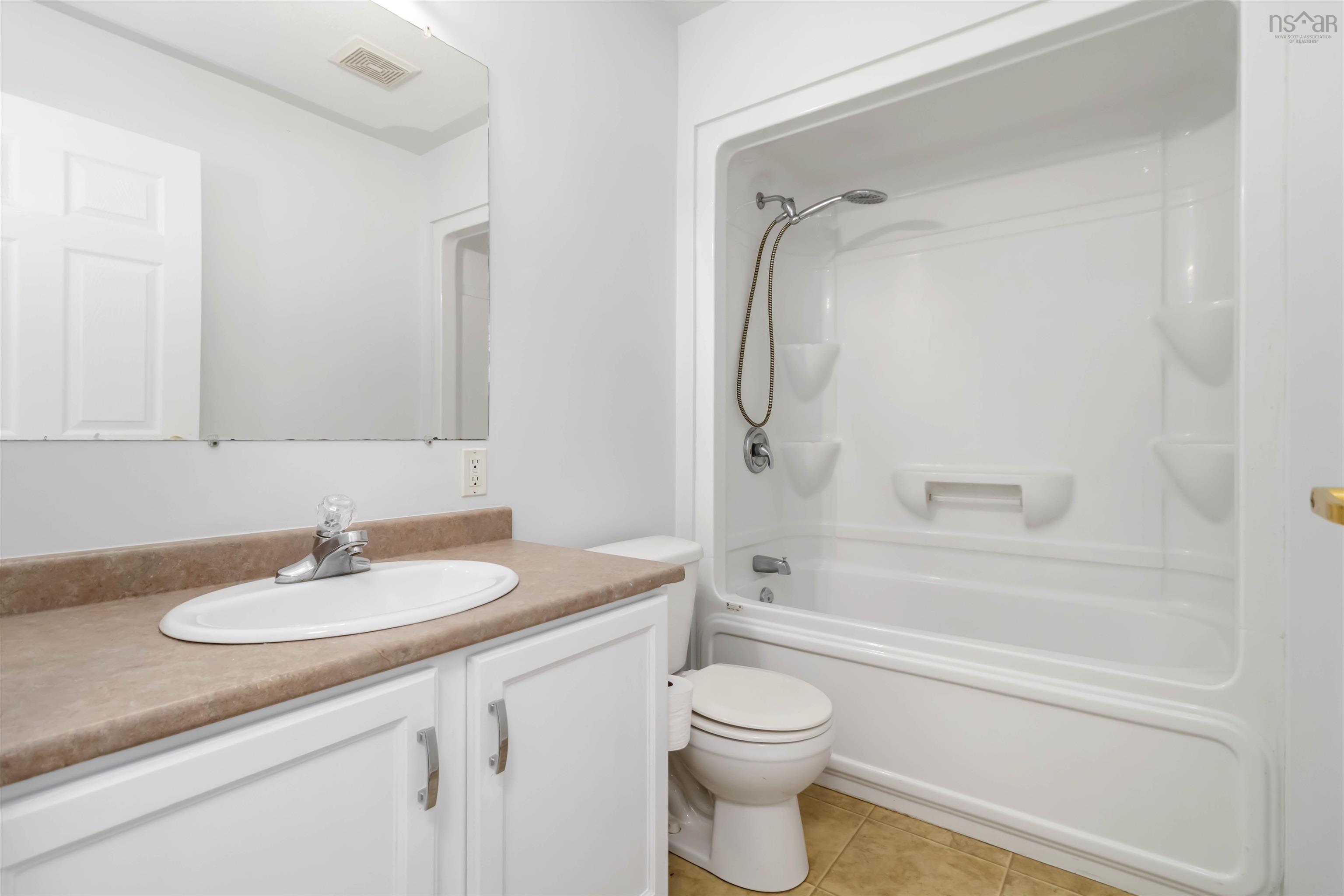 $399,900.00: 6324 Highway 236, Five Mile River