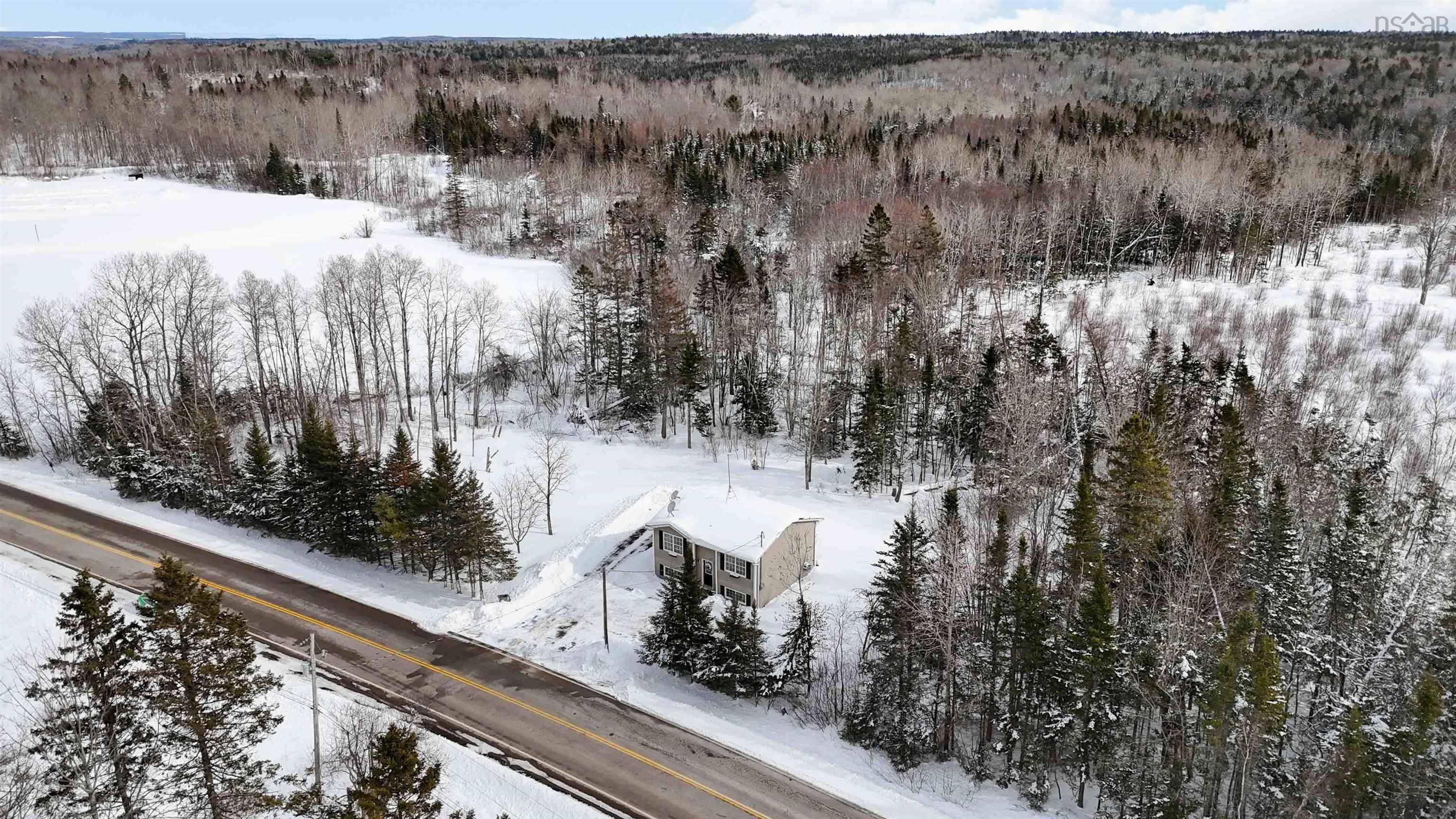 $399,900.00: 6324 Highway 236, Five Mile River