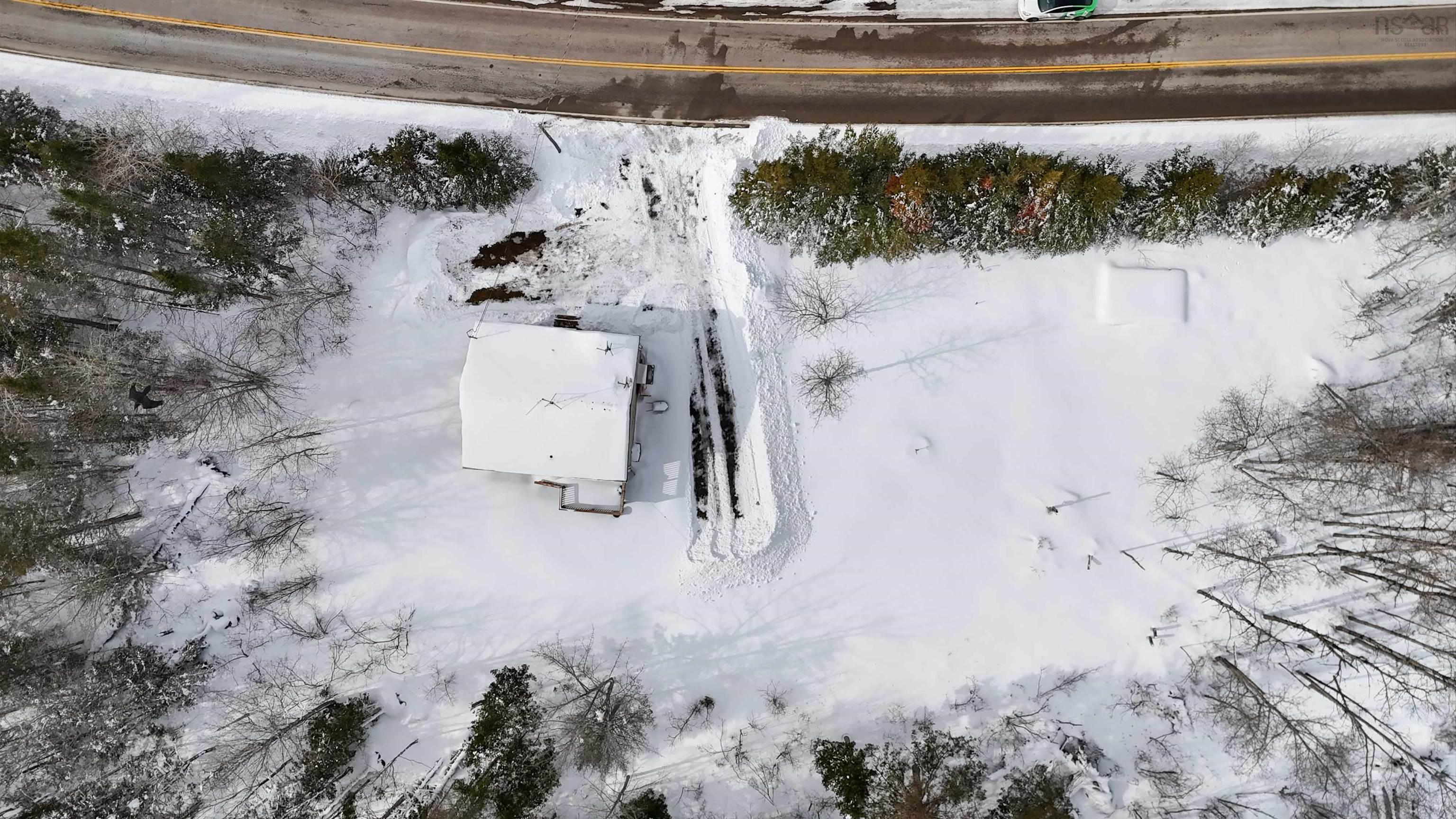 $399,900.00: 6324 Highway 236, Five Mile River