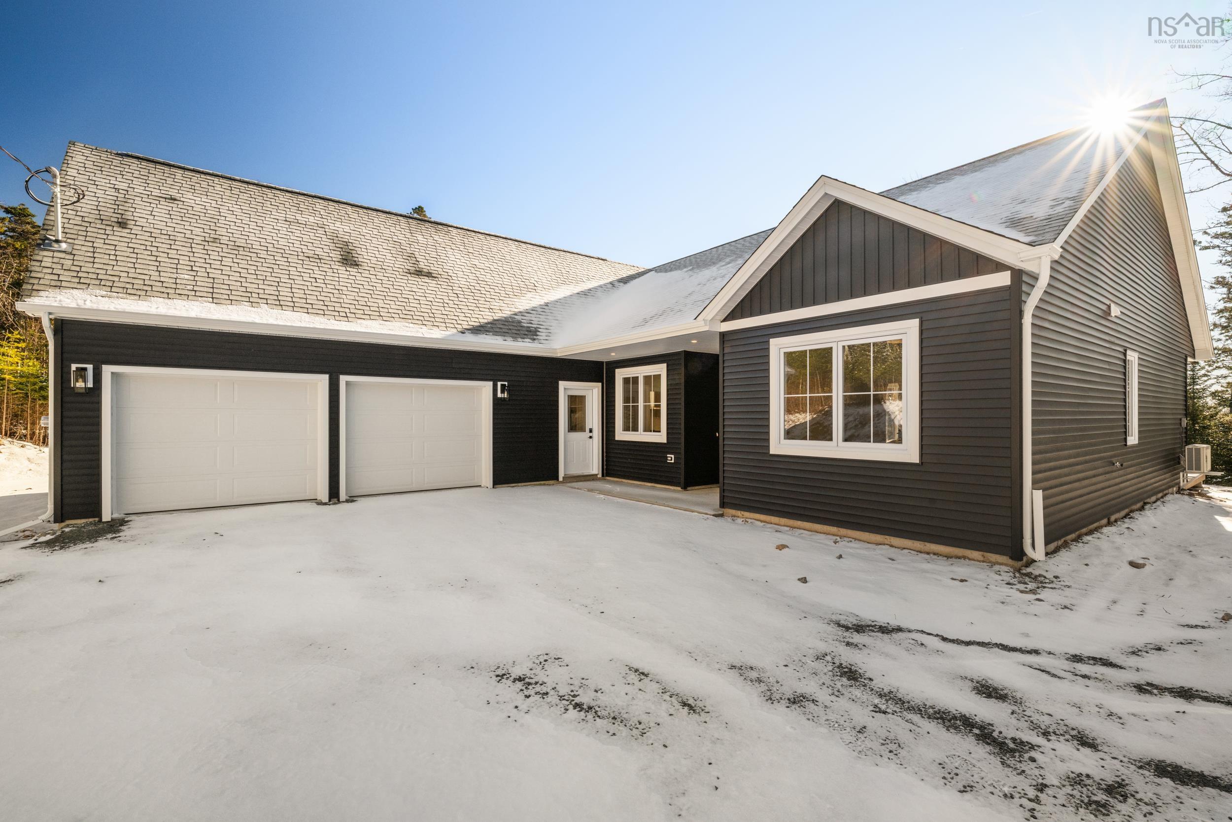 85 Hillside Drive, Boutiliers Point, NS (MLS 202603477)