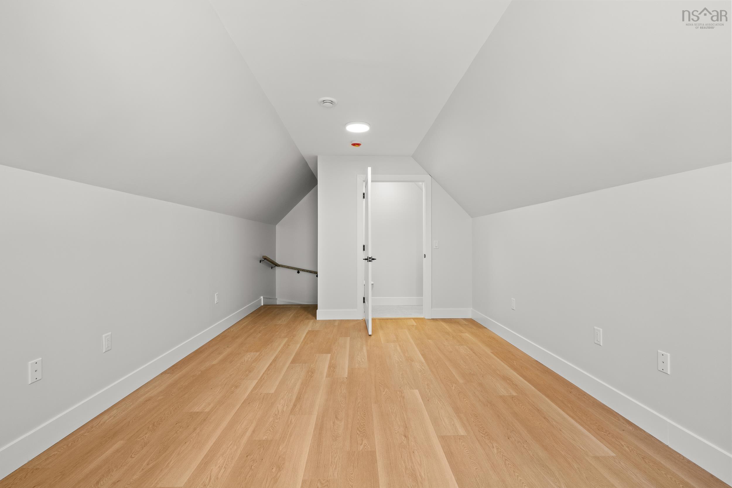 85 Hillside Drive, Boutiliers Point, NS (MLS 202603477)