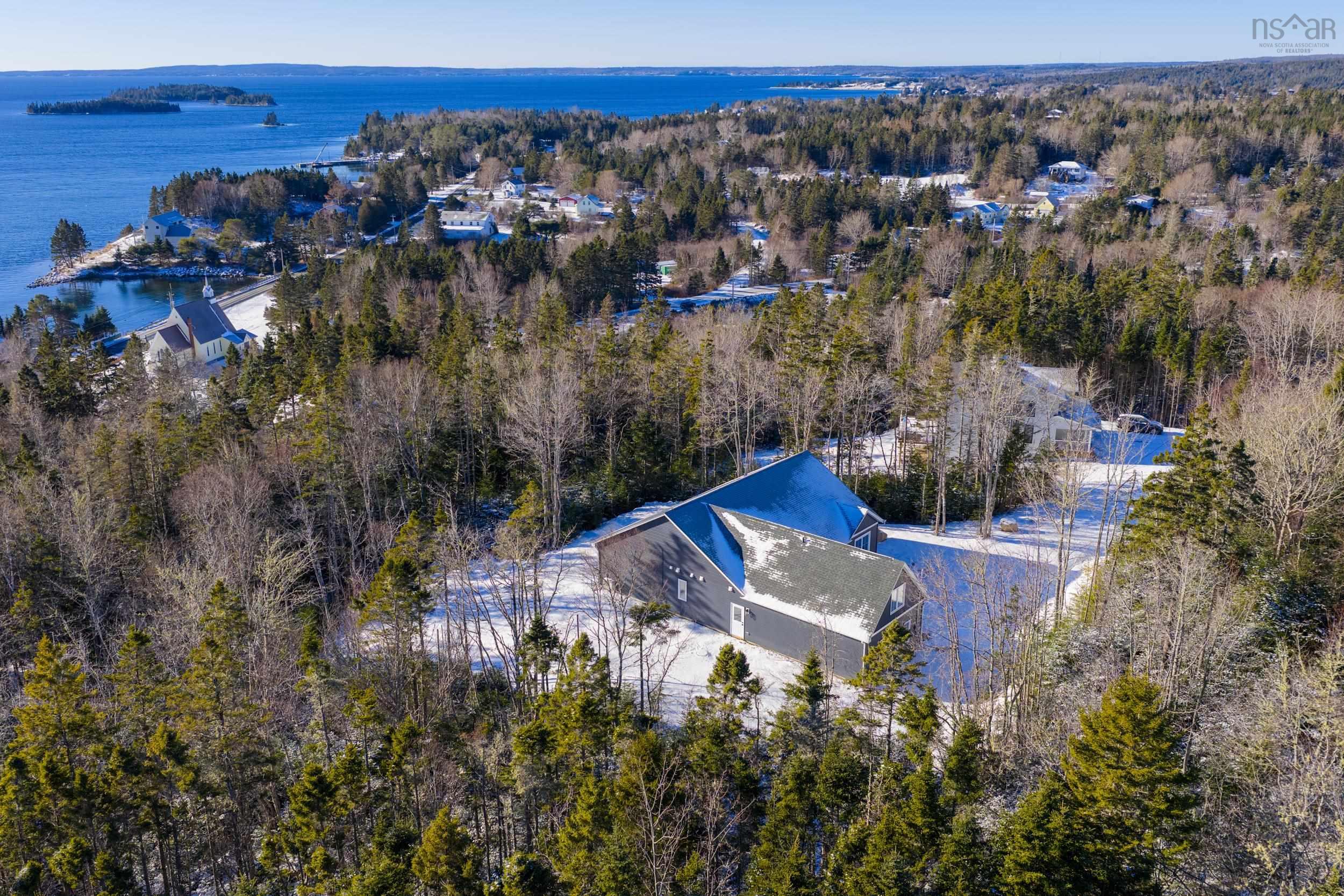 85 Hillside Drive, Boutiliers Point, NS (MLS 202603477)