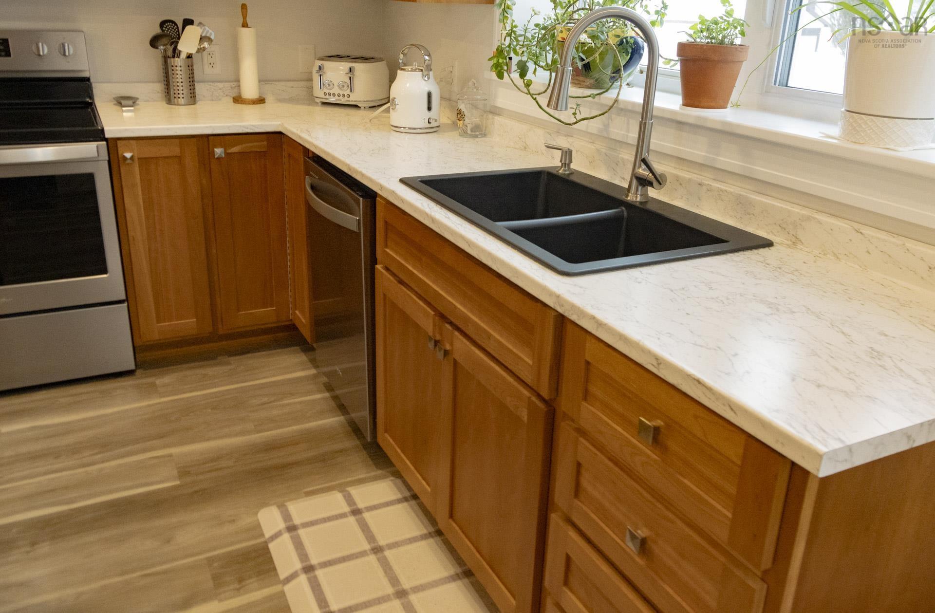 $359,900.00: UNIT 3 769 Pictou Road, Valley