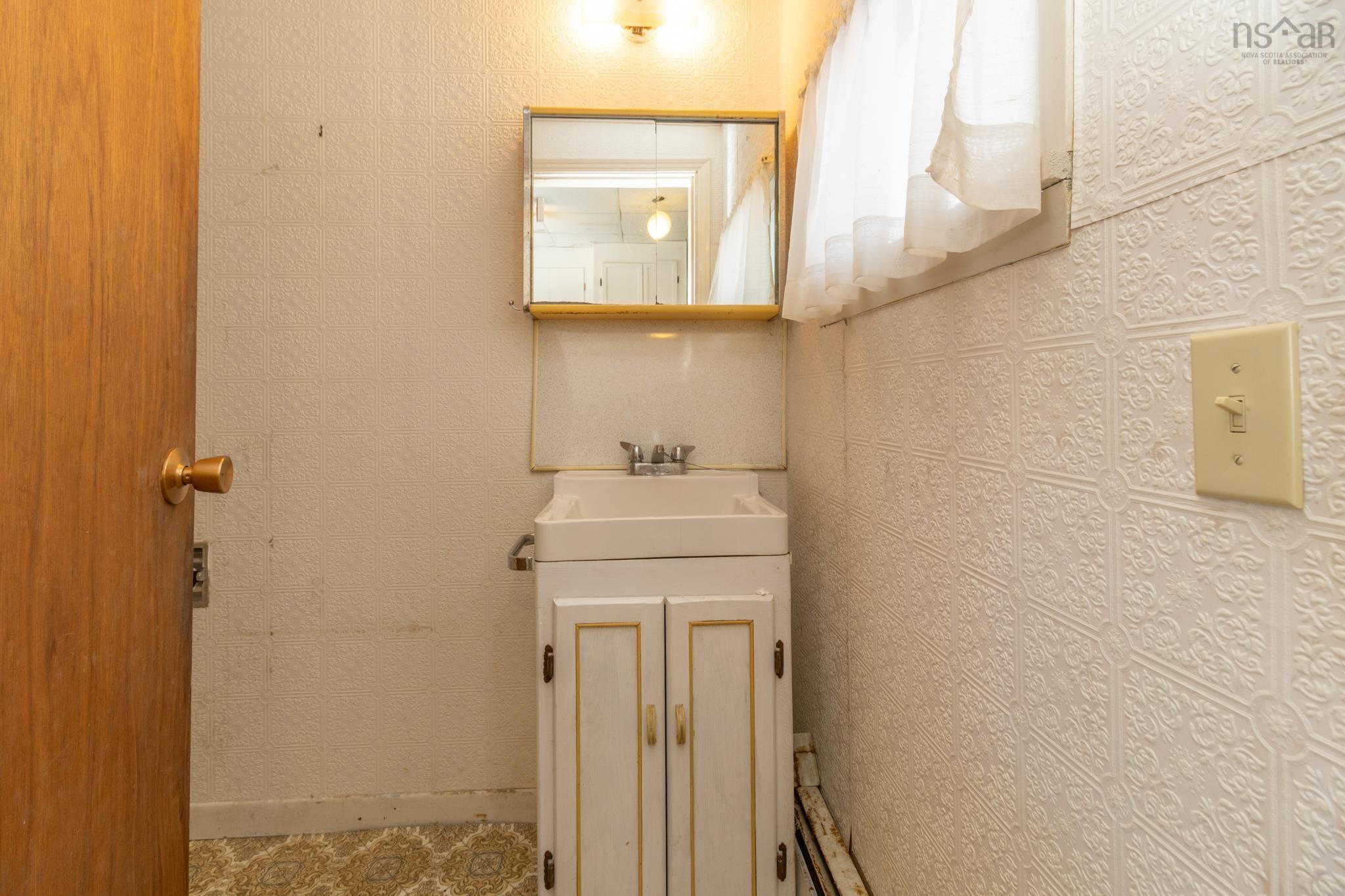 $279,900.00: 48 Albert Street, Yarmouth