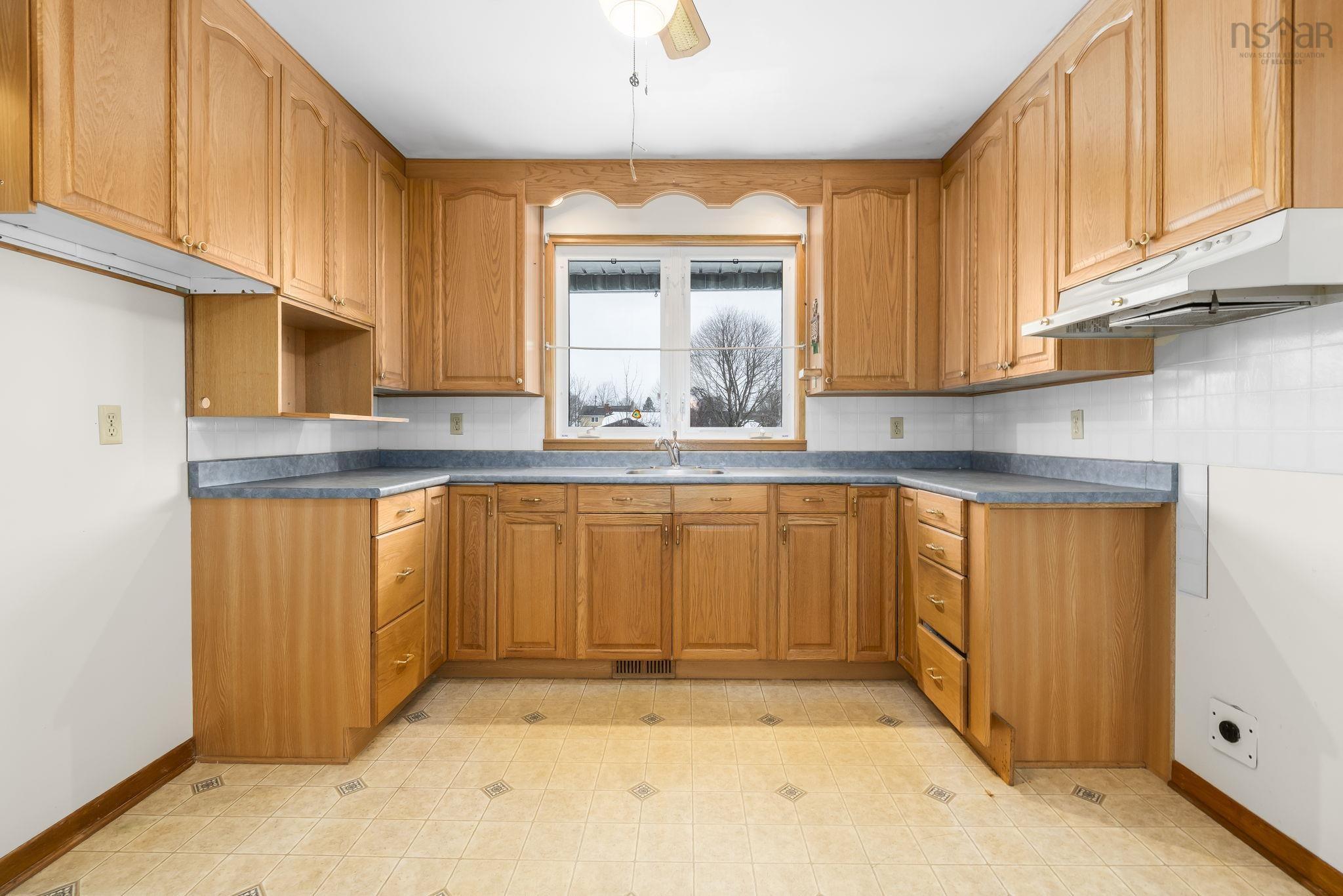 24 Christopher Avenue, Dartmouth, NS (MLS 202603495)