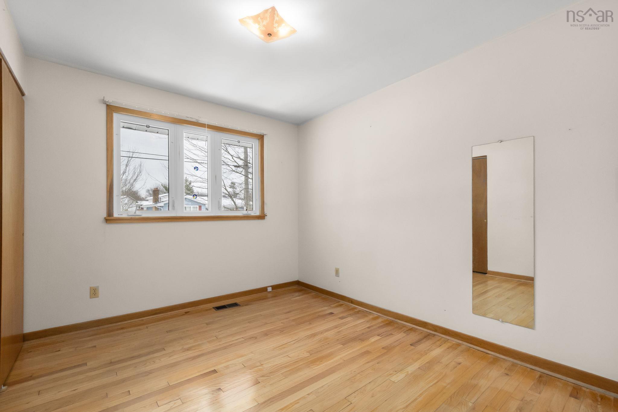 24 Christopher Avenue, Dartmouth, NS (MLS 202603495)